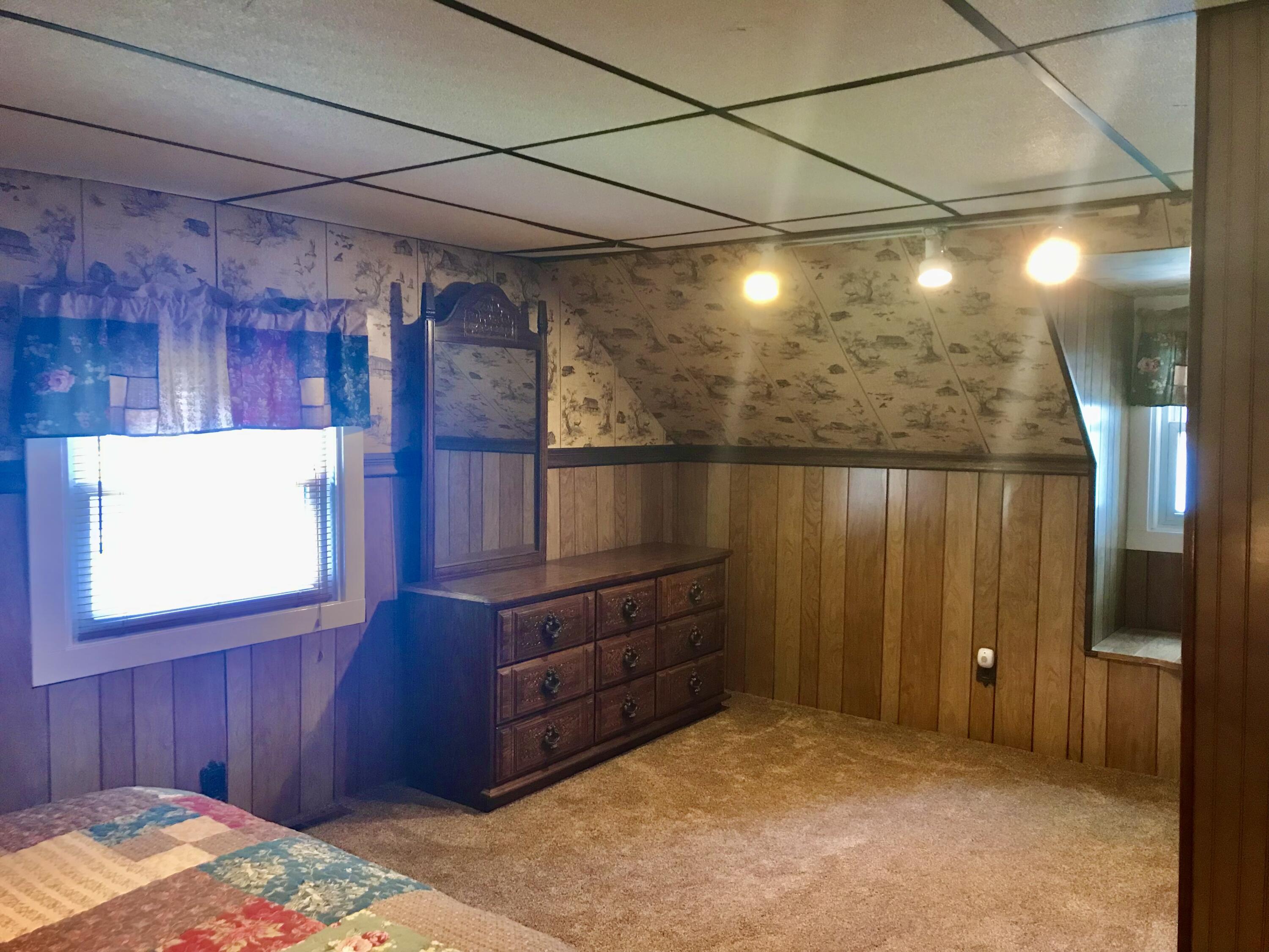 16218 East Lake Drive Property Photo 23