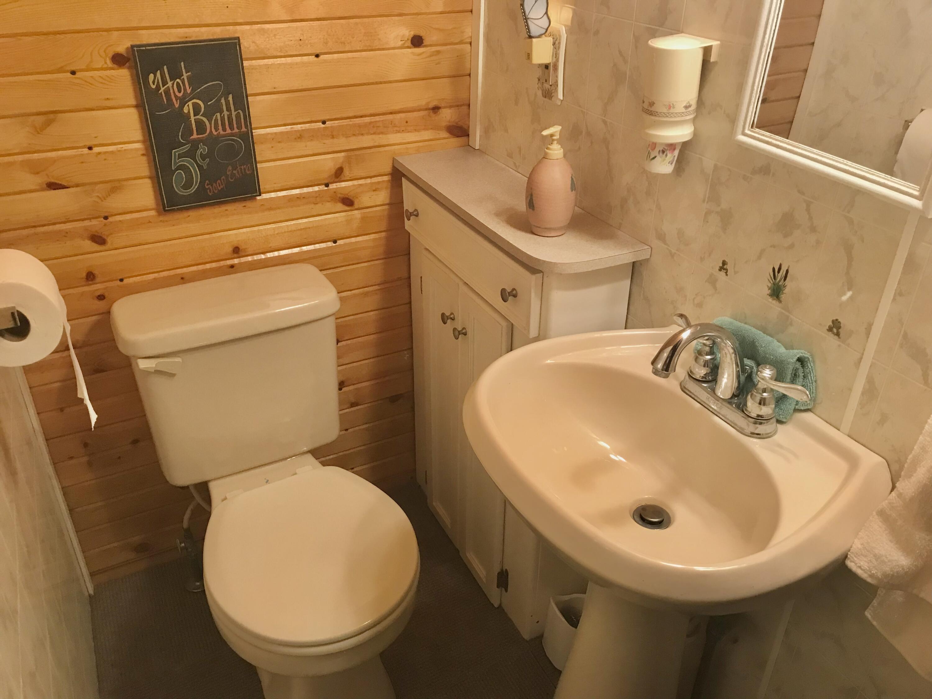 16218 East Lake Drive Property Photo 24