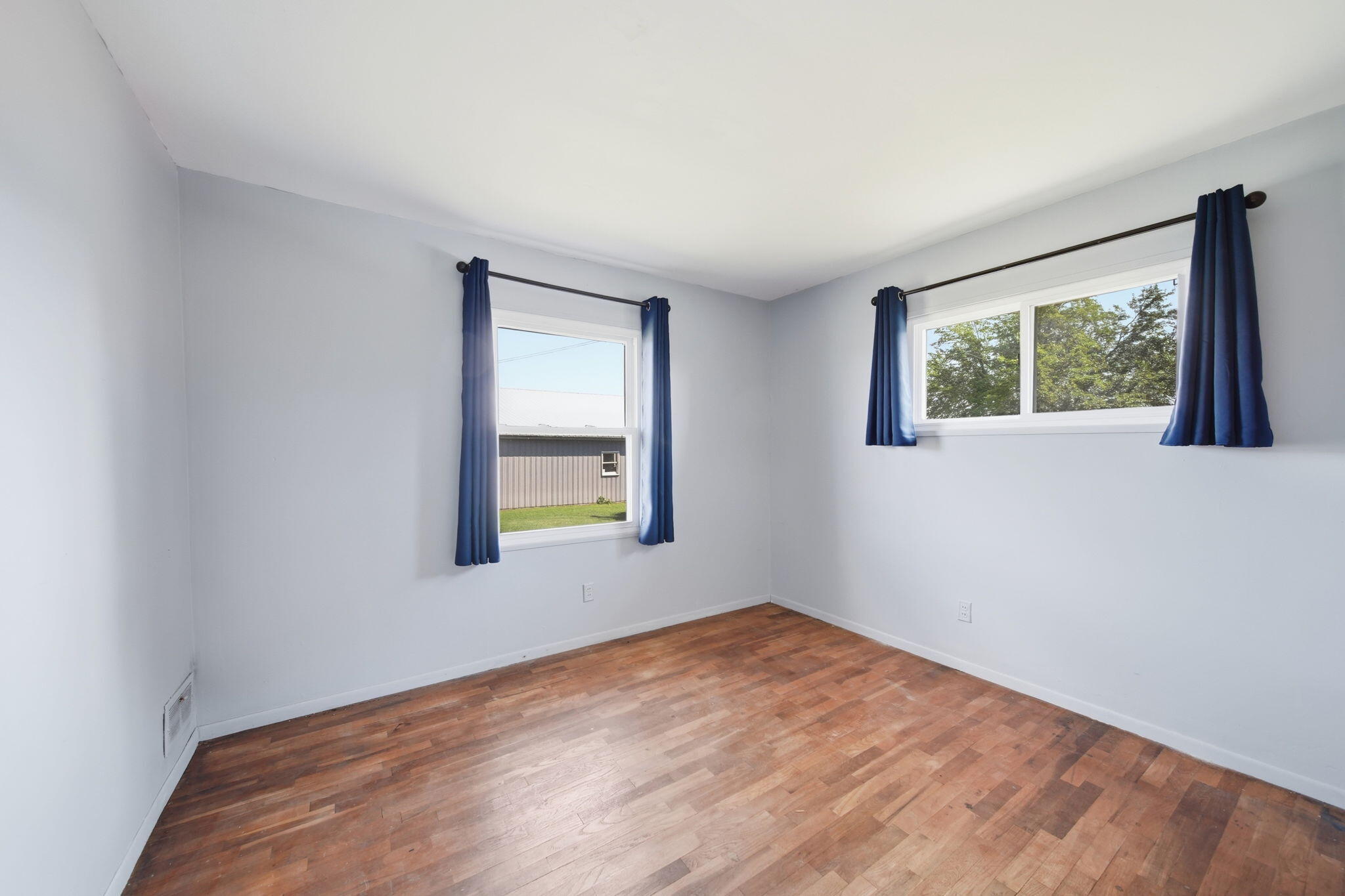 11024 Dennison Road Property Photo 13