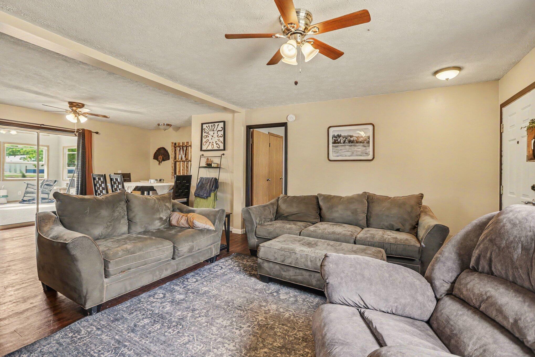 321 Wright Street Property Photo 4