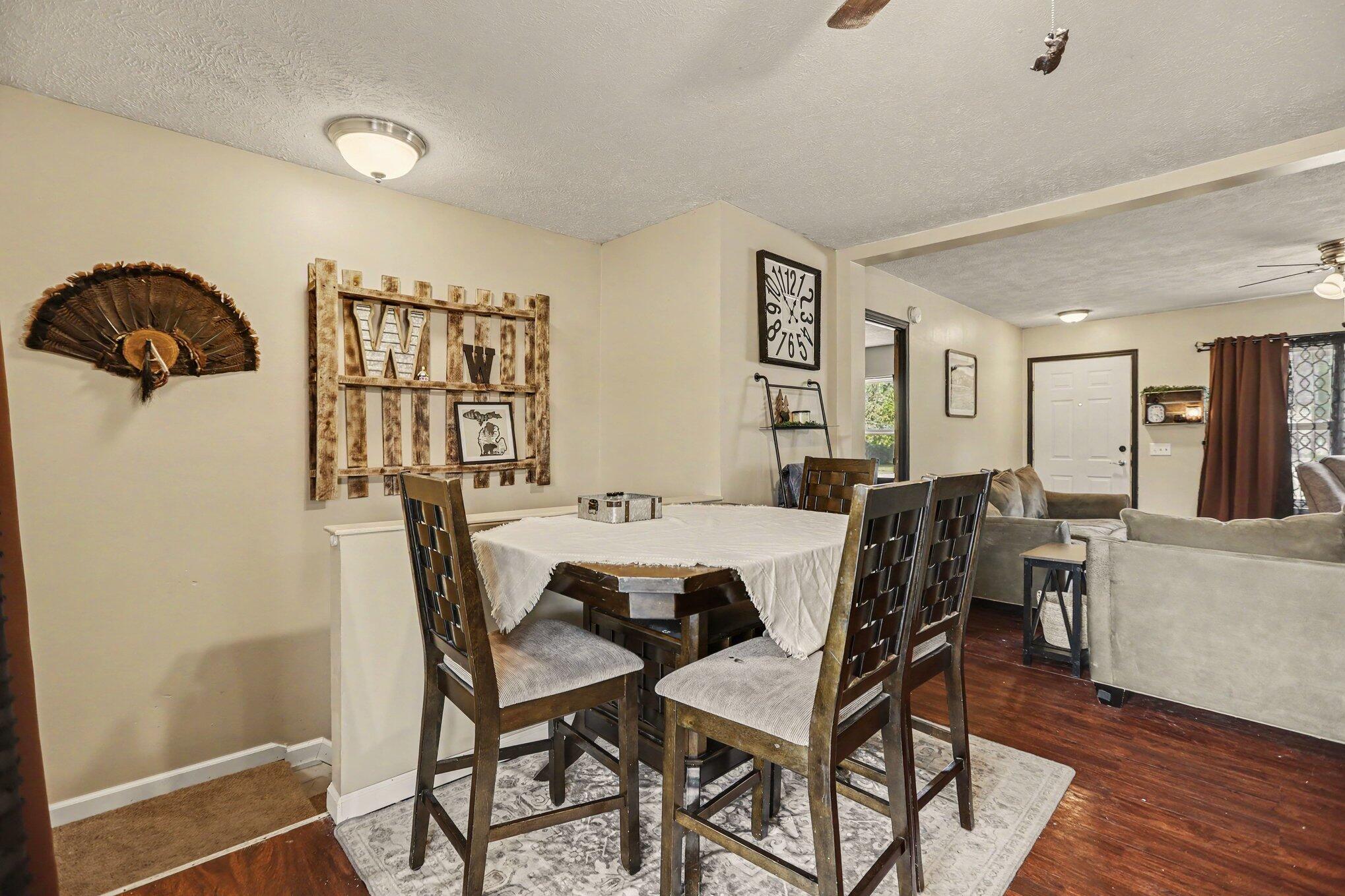 321 Wright Street Property Photo 7