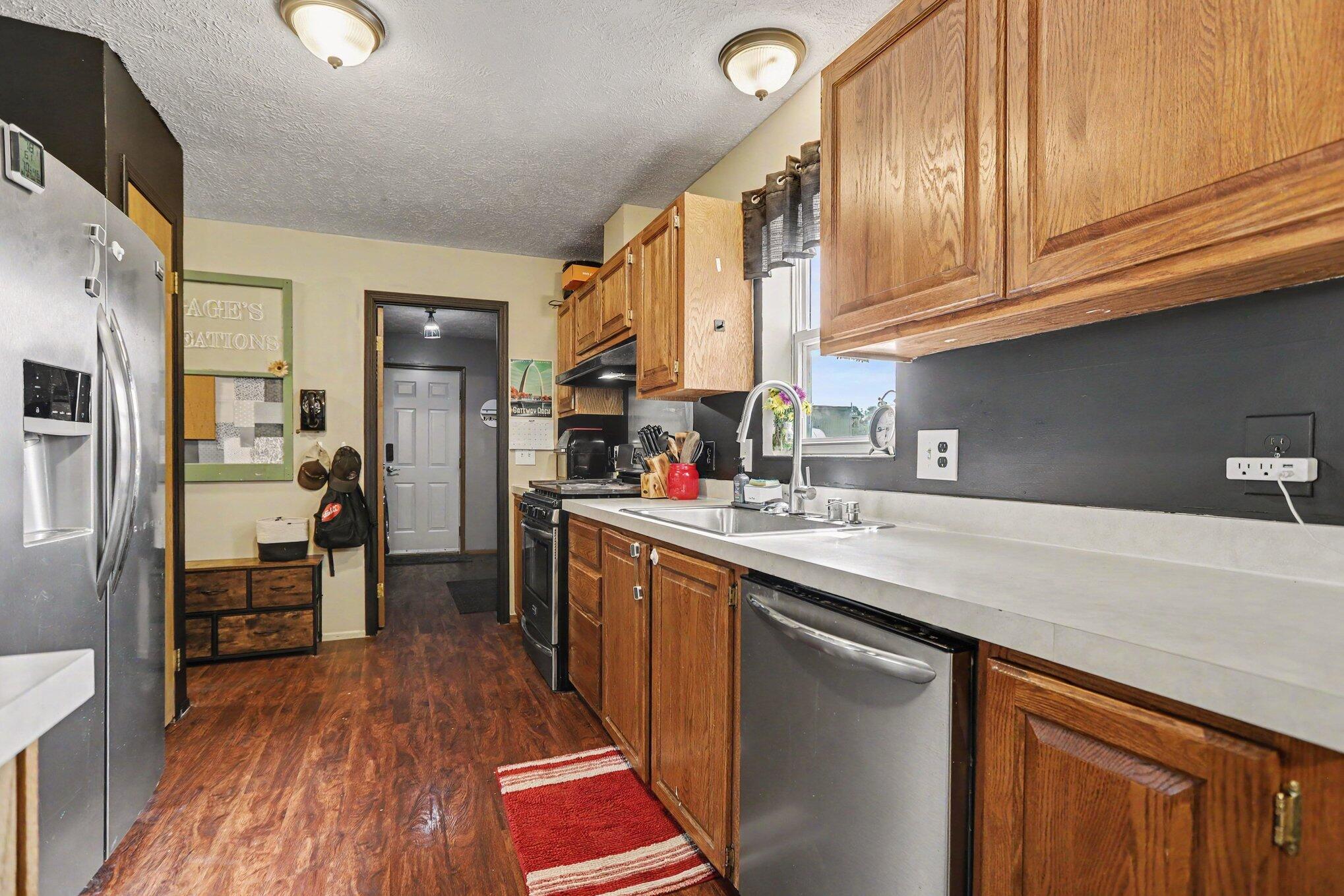 321 Wright Street Property Photo 12