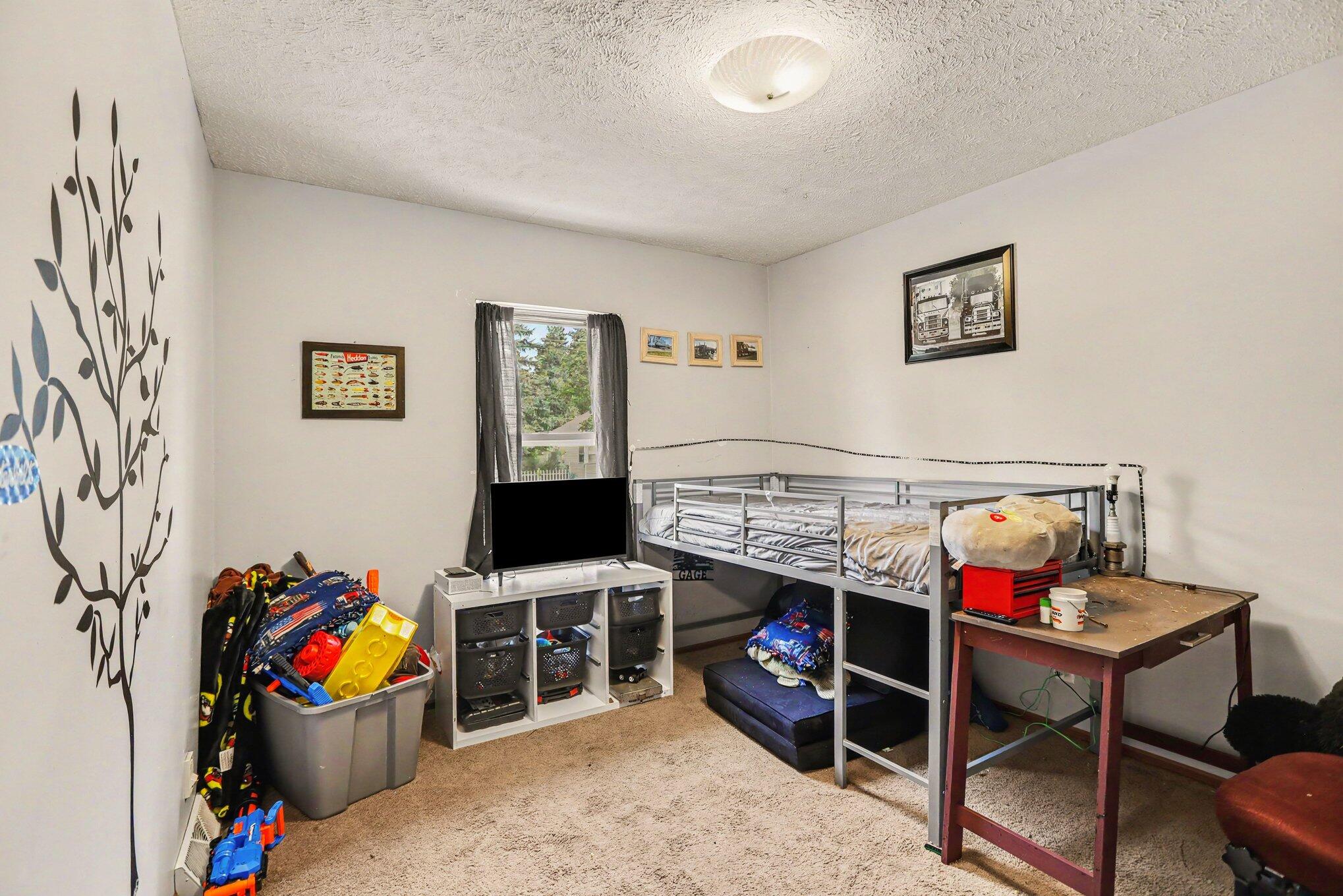 321 Wright Street Property Photo 17