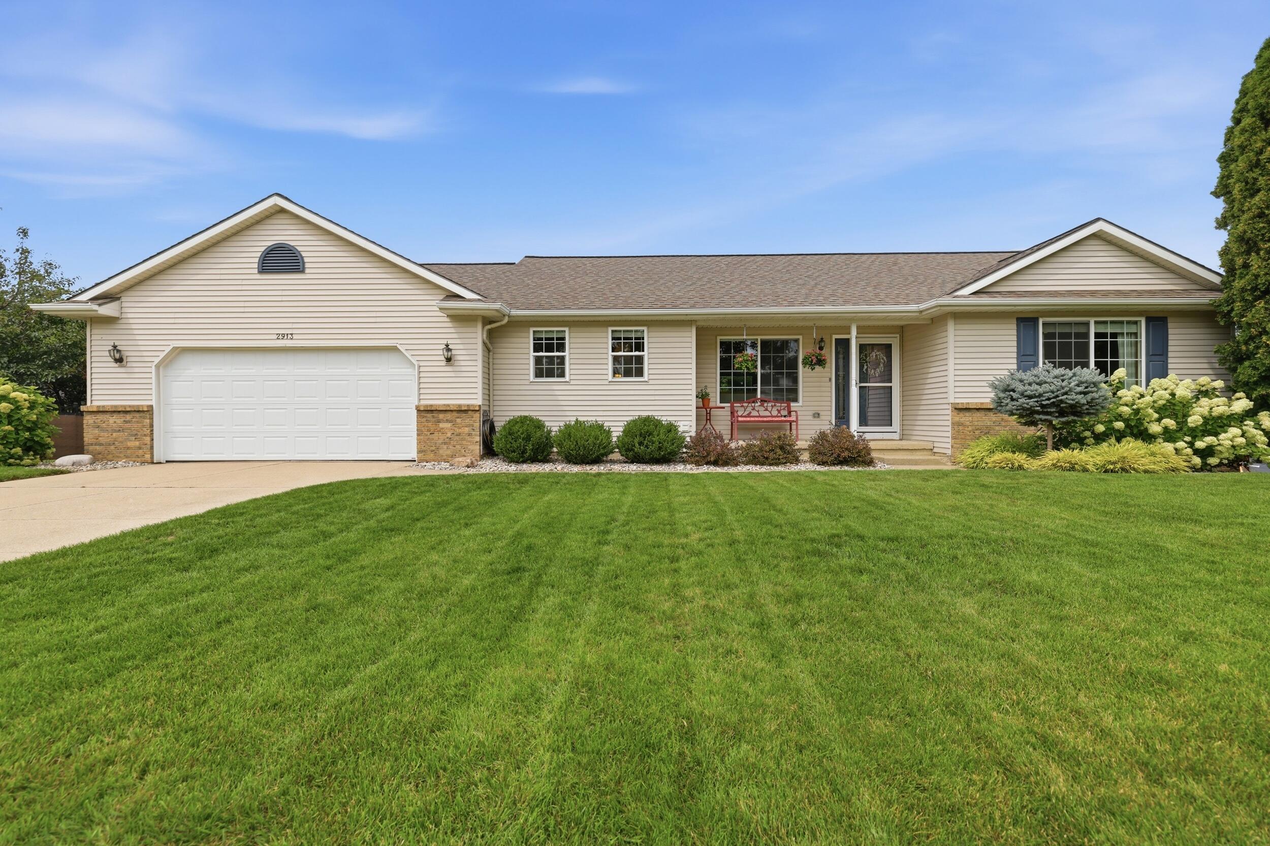 2913 Belle Meadow Drive Sw Property Photo 1