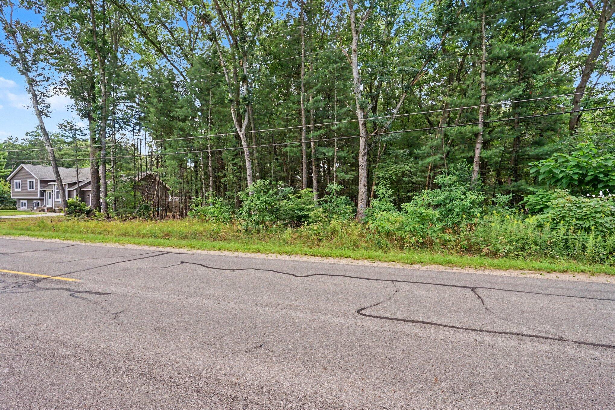 6623 Hall Road Property Photo 5