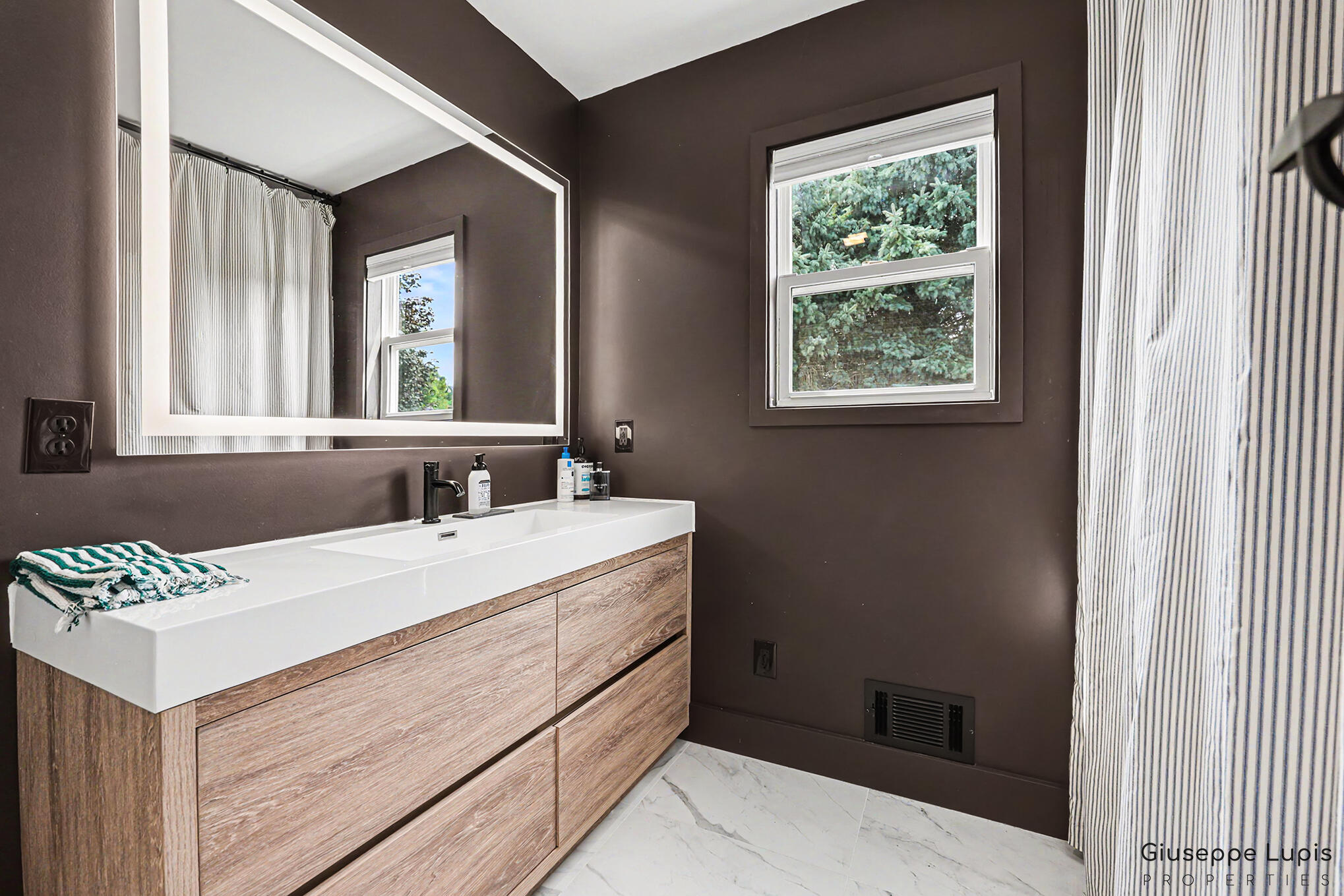 5870 Terrace Ridge Drive Ne Property Photo 16