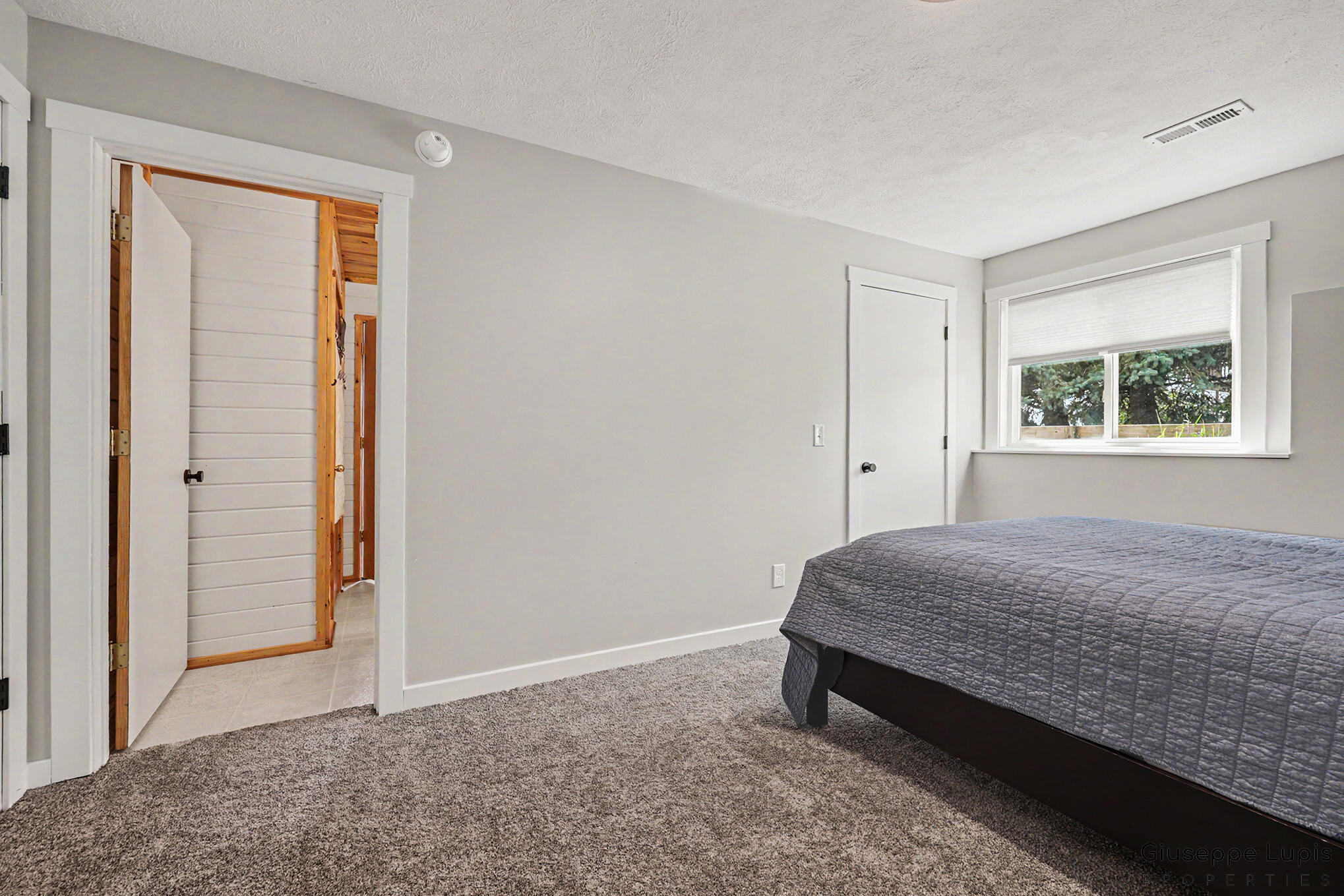 5870 Terrace Ridge Drive Ne Property Photo 28
