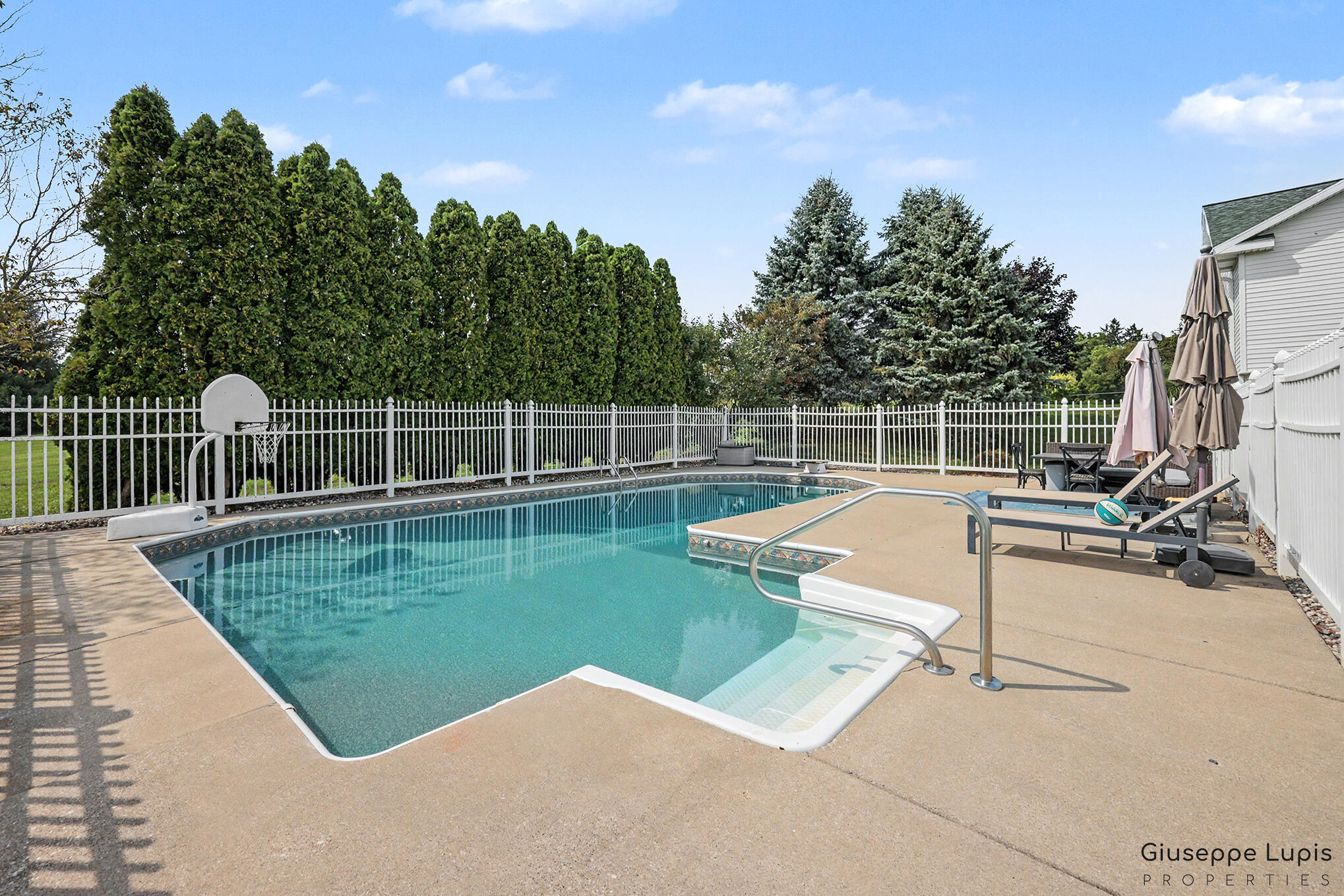 5870 Terrace Ridge Drive Ne Property Photo 38