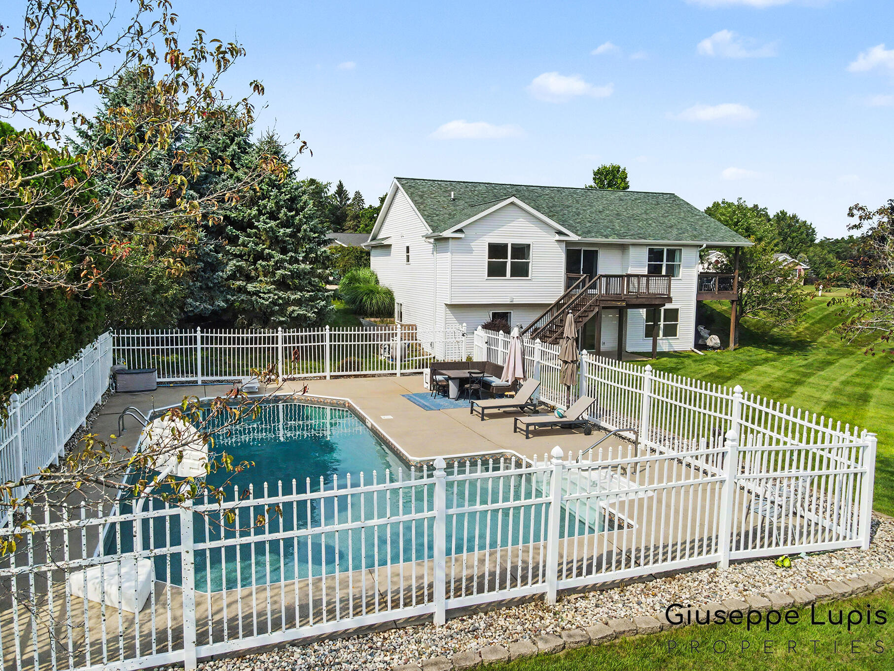 5870 Terrace Ridge Drive Ne Property Photo 40