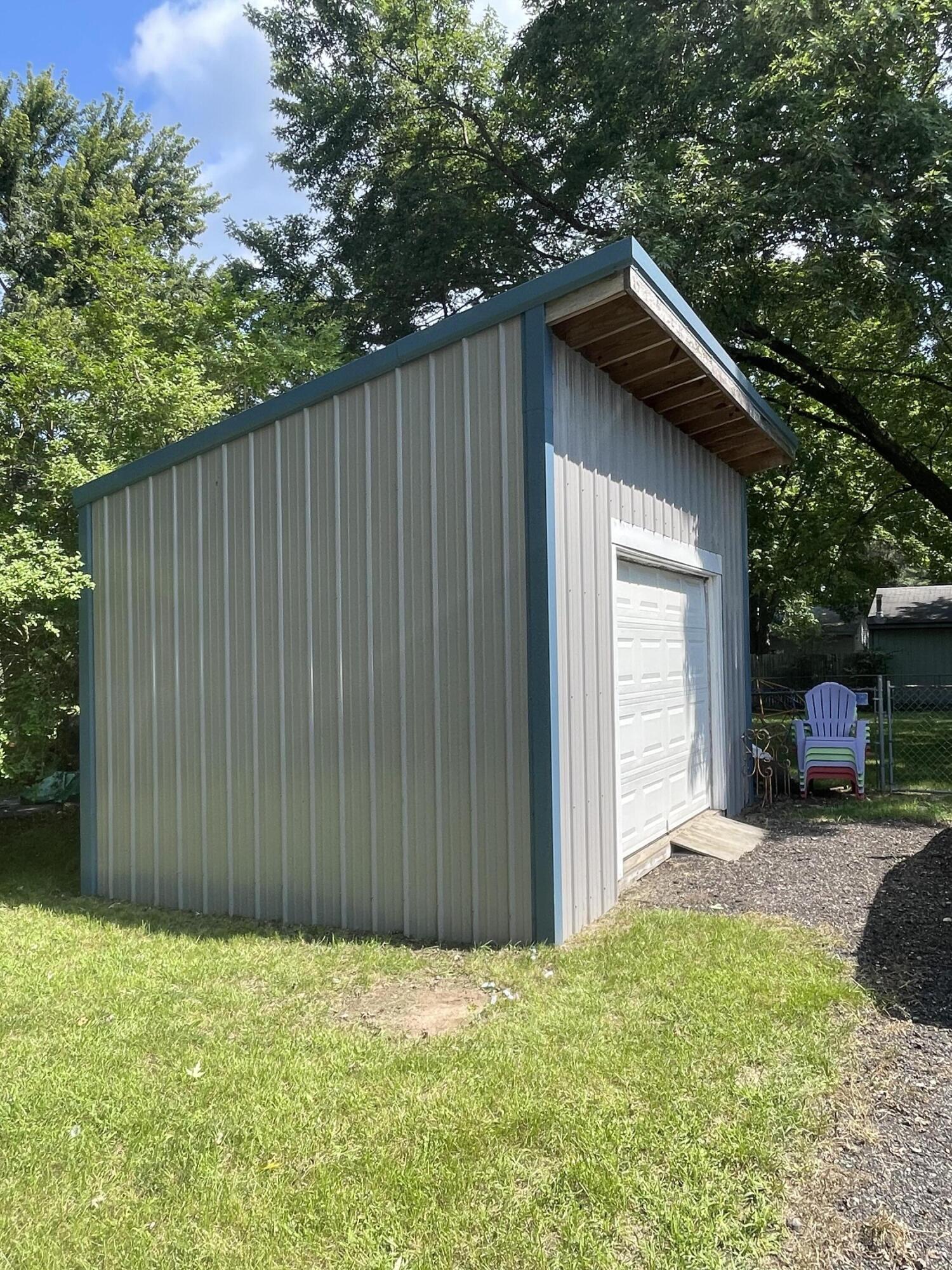 28624 Wilson Drive Property Photo 4