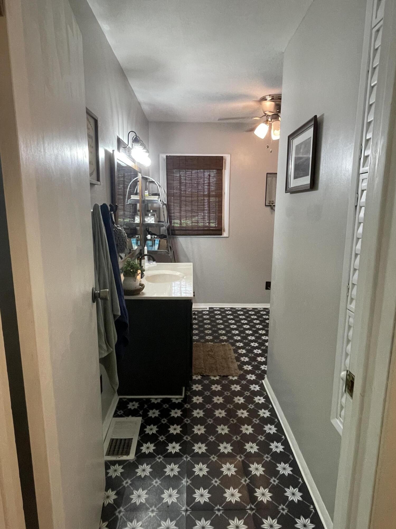 28624 Wilson Drive Property Photo 17