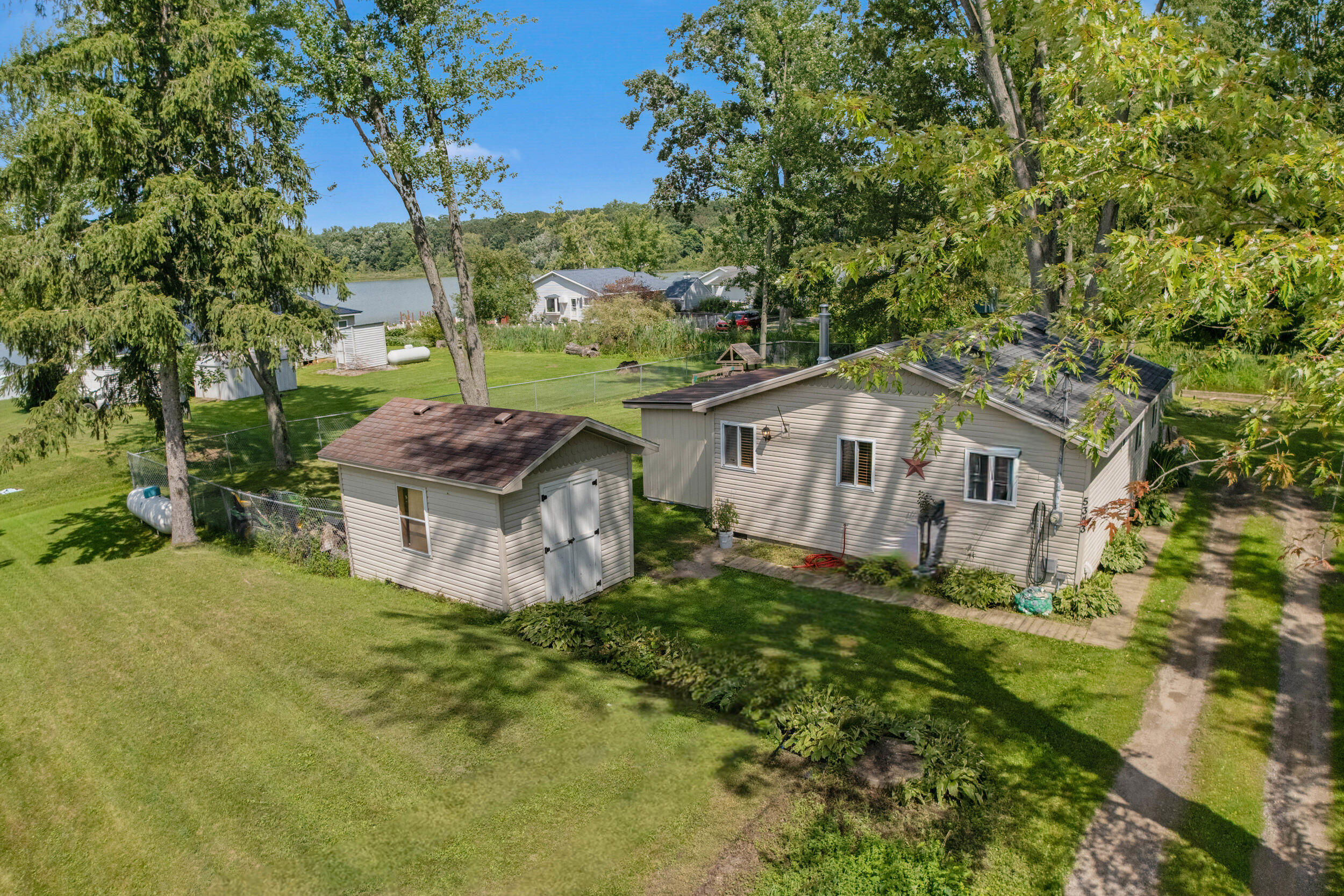 5343 Beverly Drive Property Photo 4