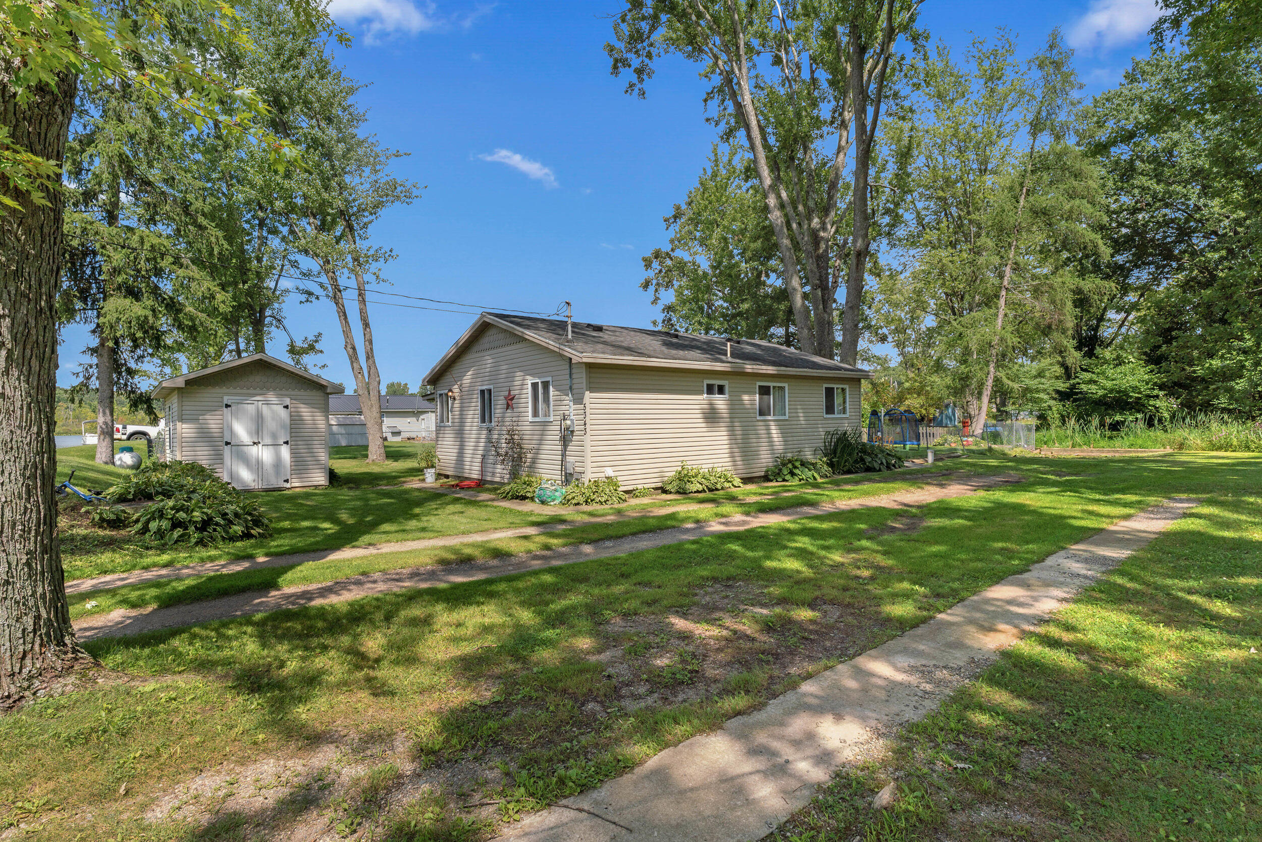5343 Beverly Drive Property Photo 5
