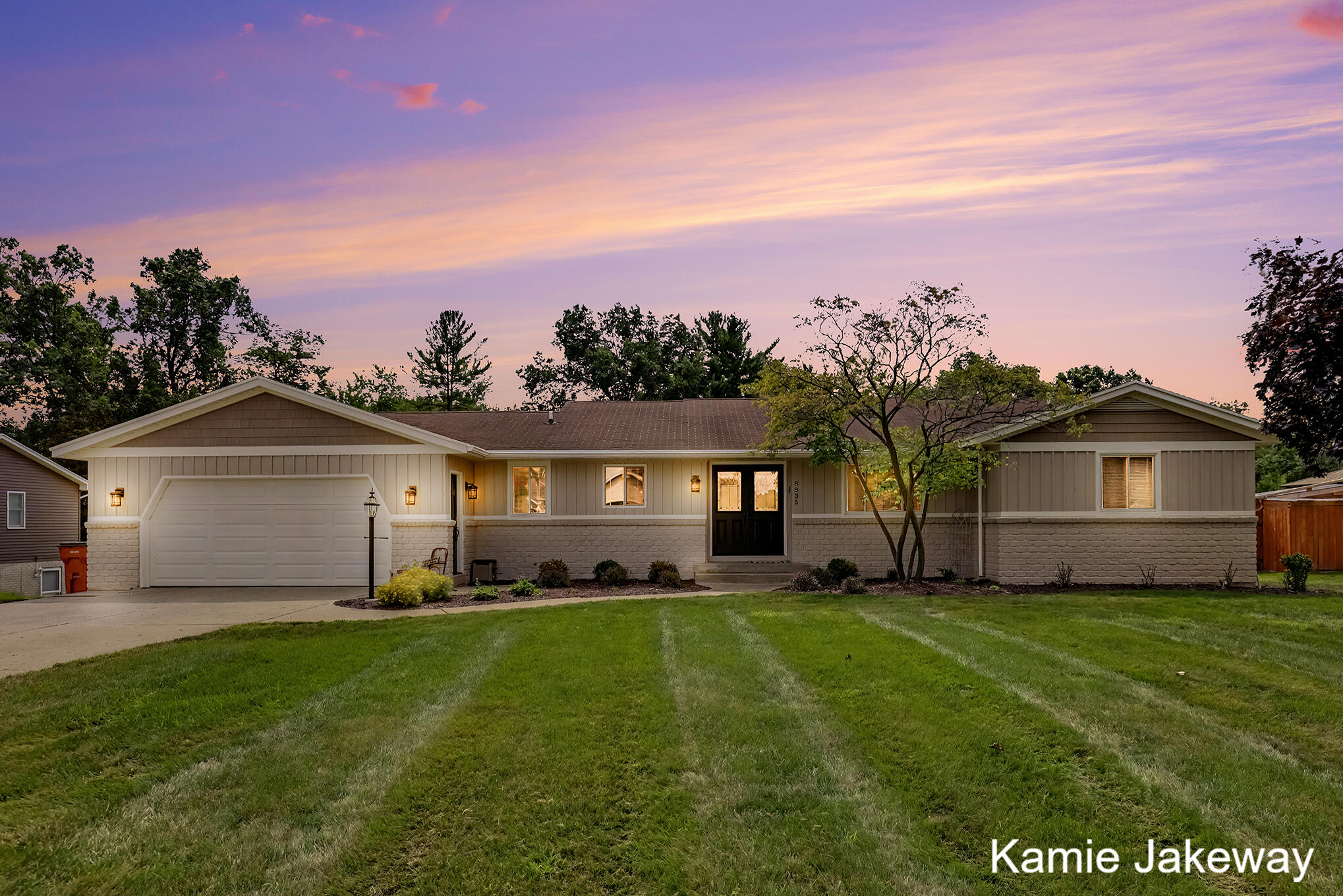 8835 Hebert Drive Property Photo 1