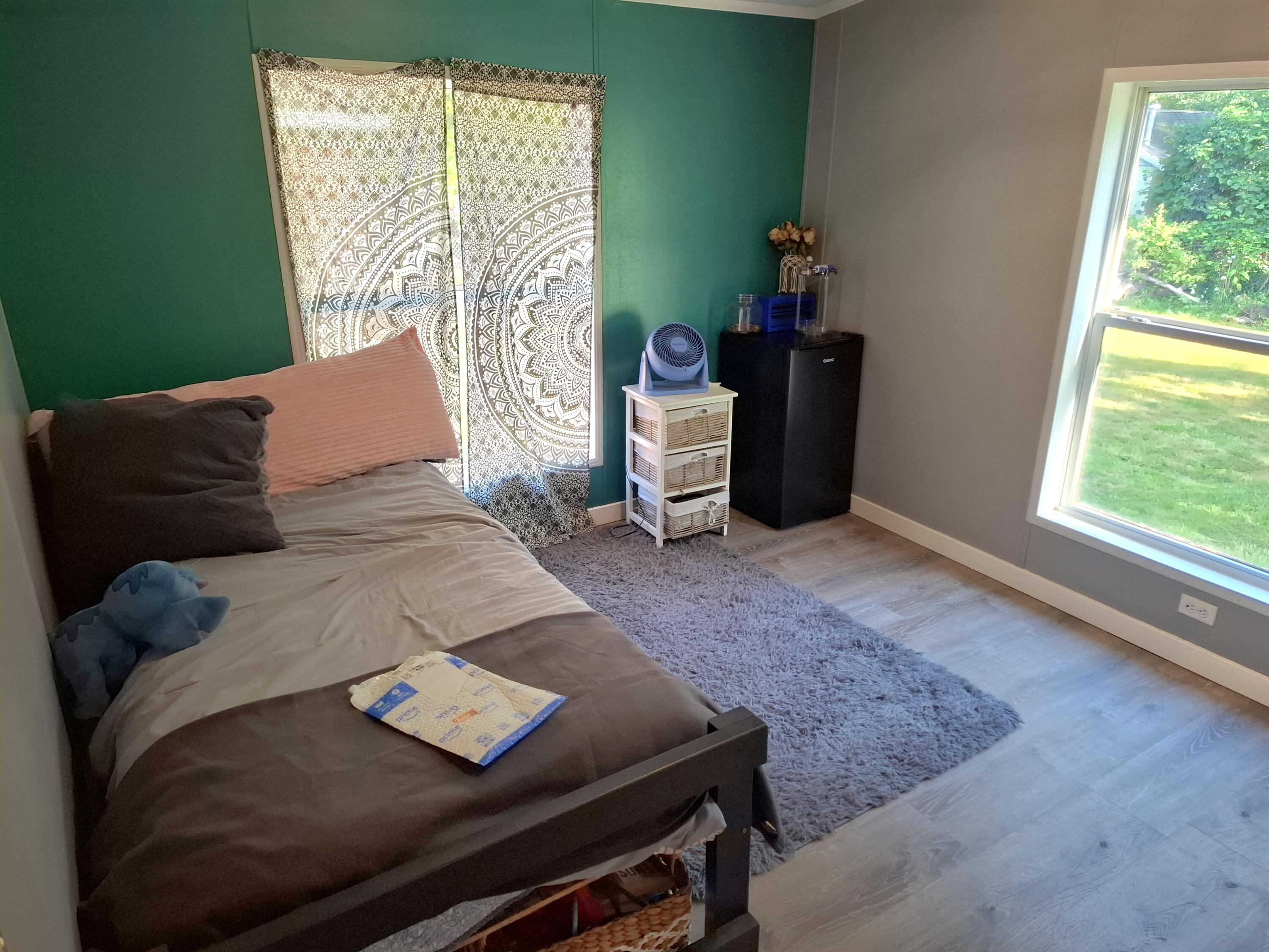 931 W Barney Avenue Property Photo 28