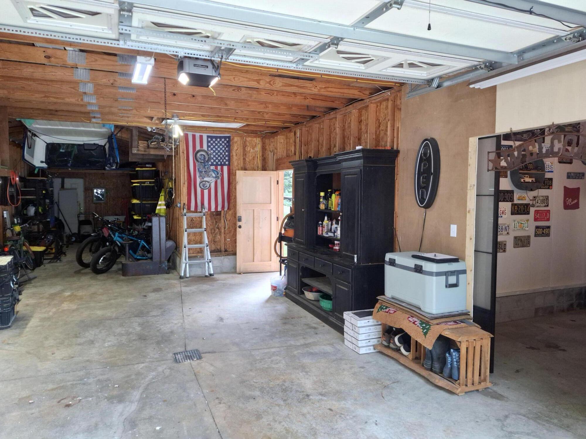 931 W Barney Avenue Property Photo 35