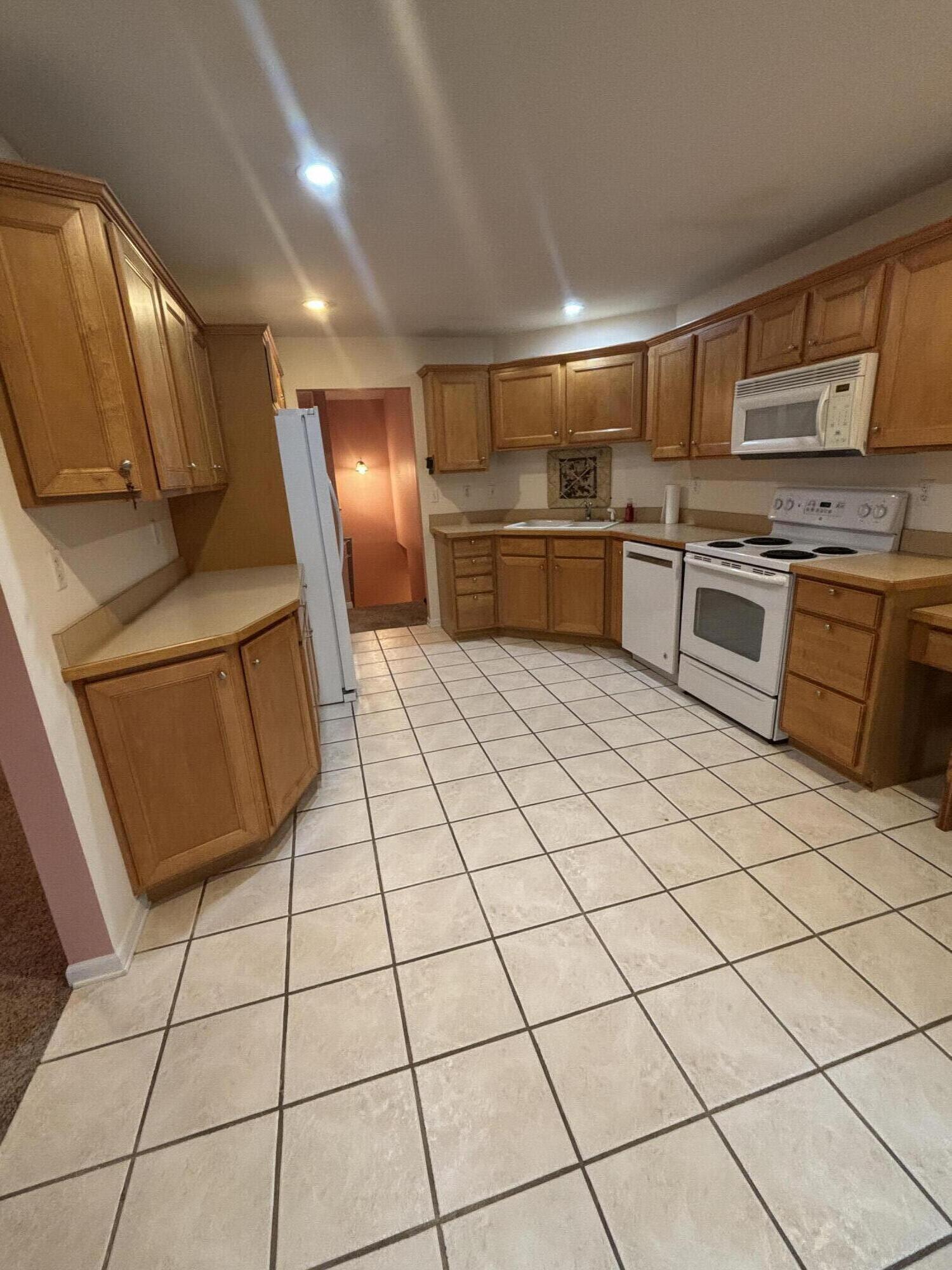 1318 Catsyl Road Property Photo 5