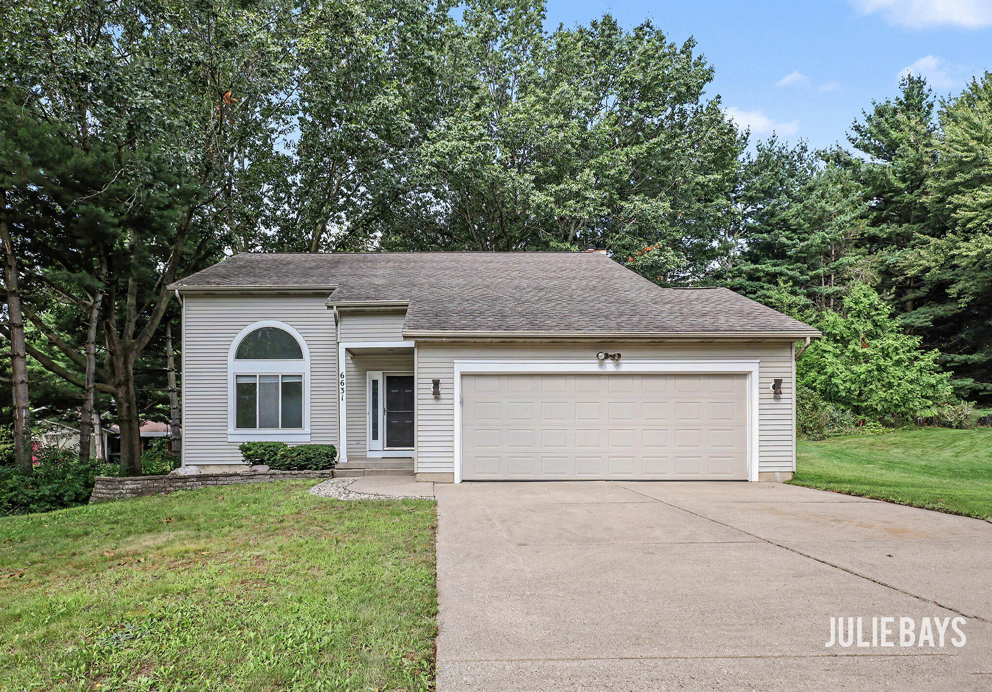 6631 Runway Court Sw Property Photo 1