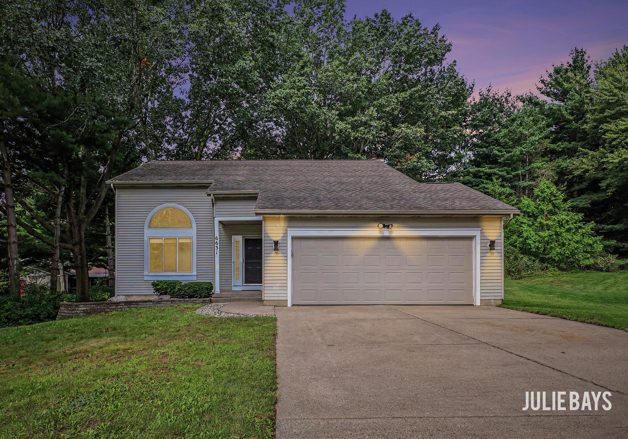 6631 Runway Court Sw Property Photo 2