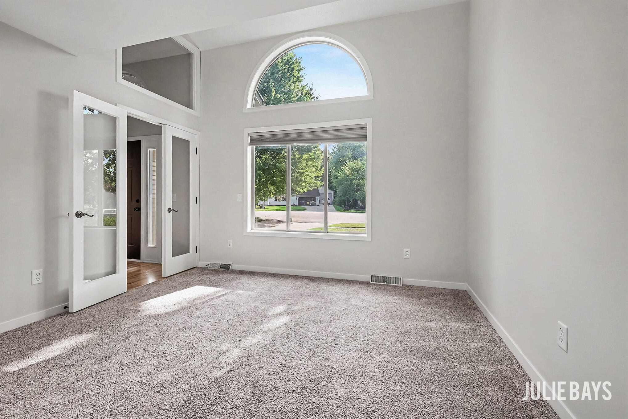 6631 Runway Court Sw Property Photo 3