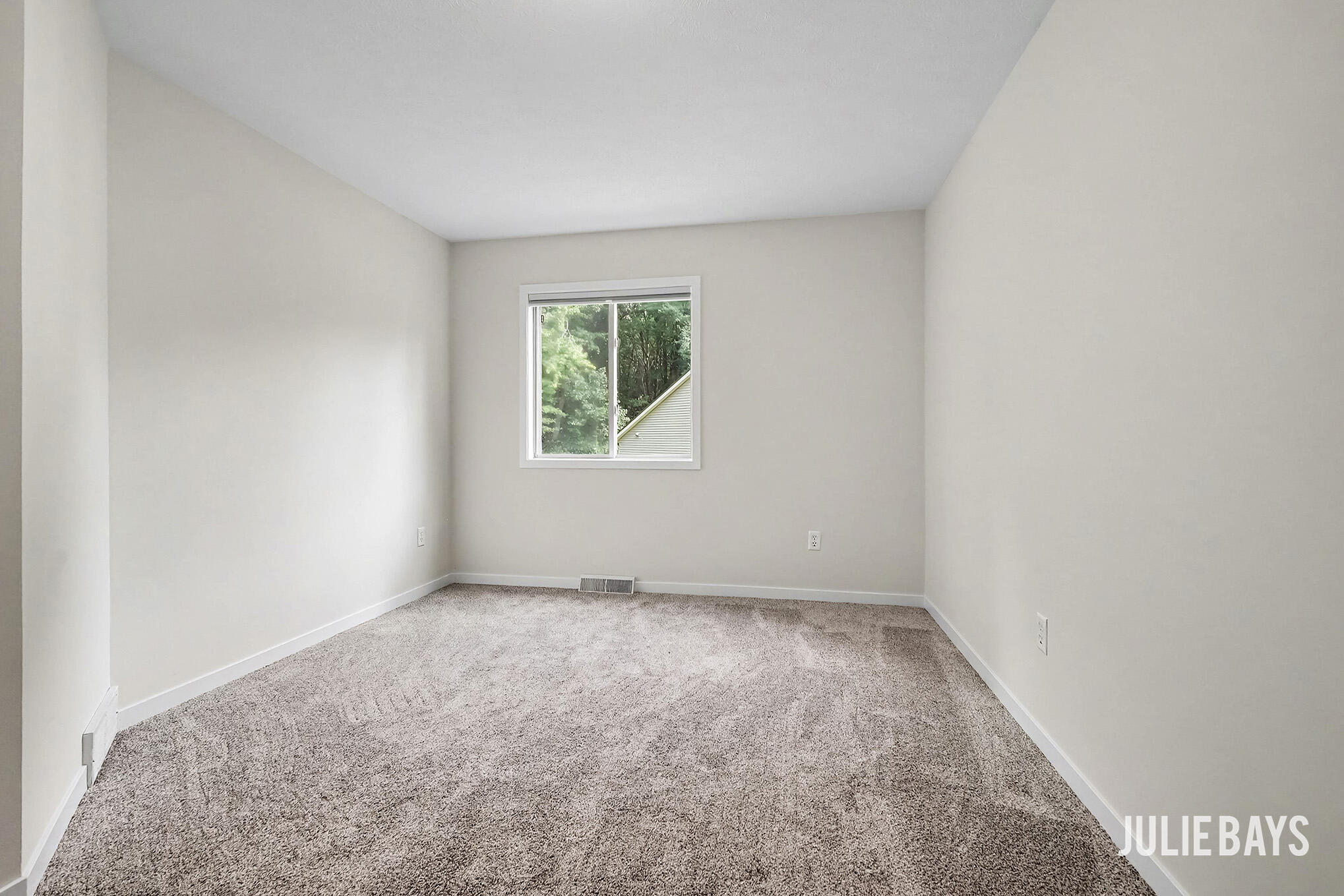 6631 Runway Court Sw Property Photo 16