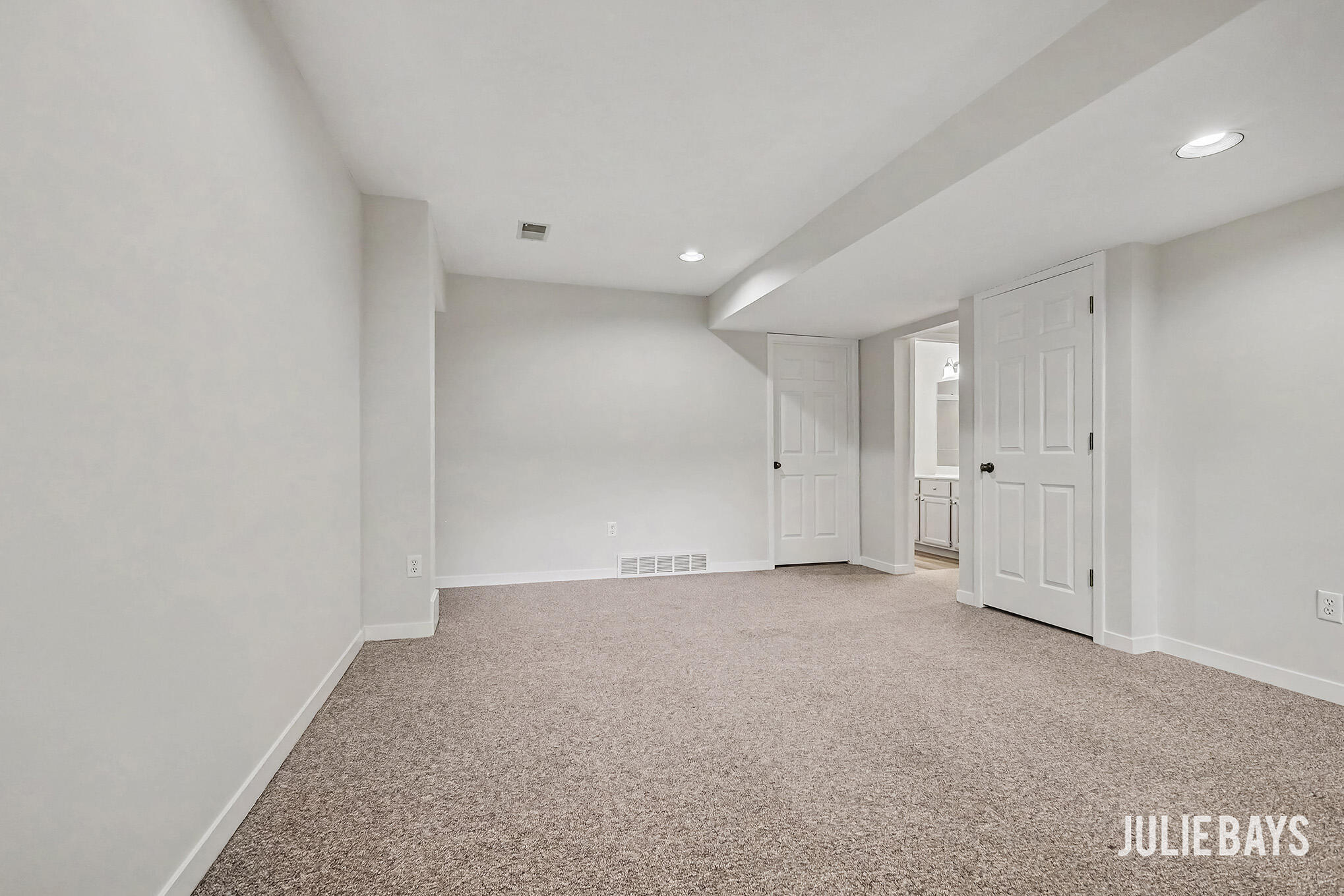 6631 Runway Court Sw Property Photo 21