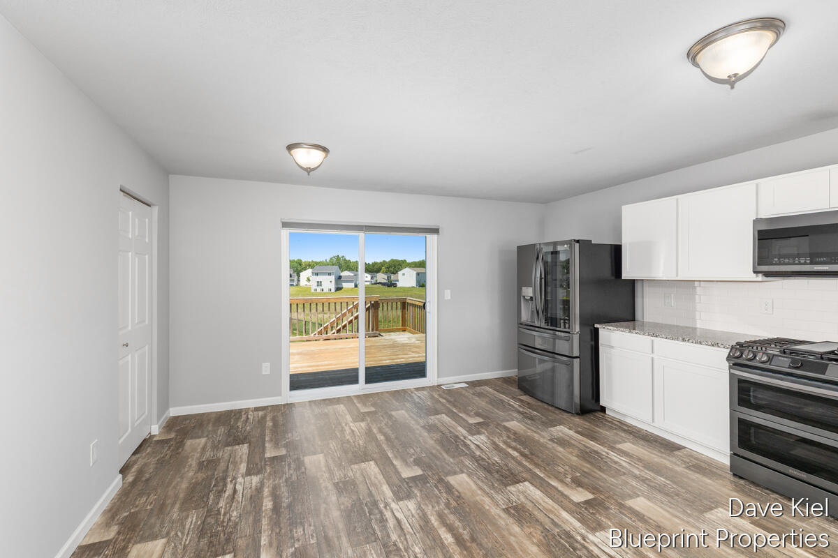 445 Oak View Drive Property Photo 12