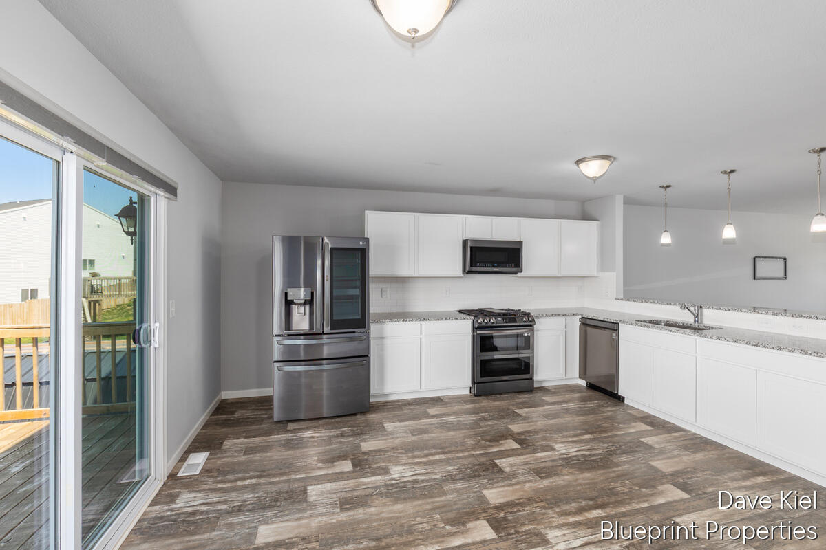 445 Oak View Drive Property Photo 13