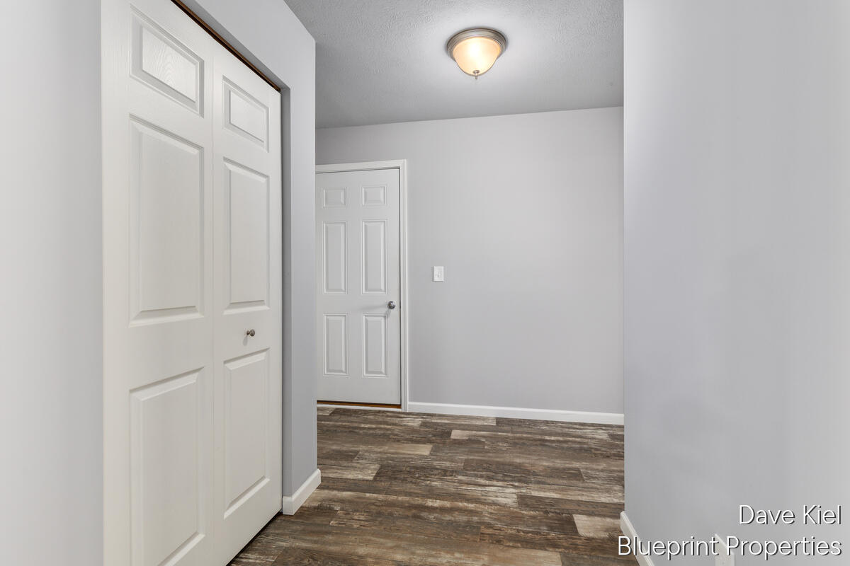 445 Oak View Drive Property Photo 15