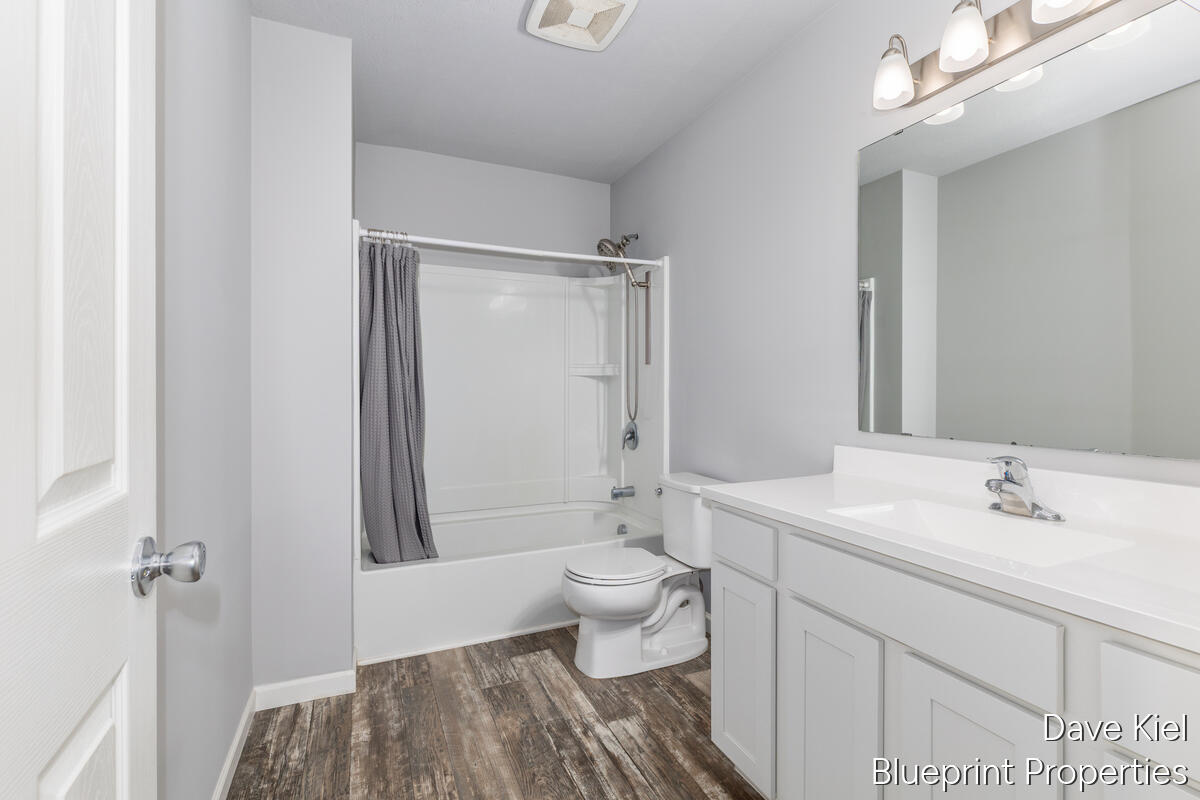 445 Oak View Drive Property Photo 24
