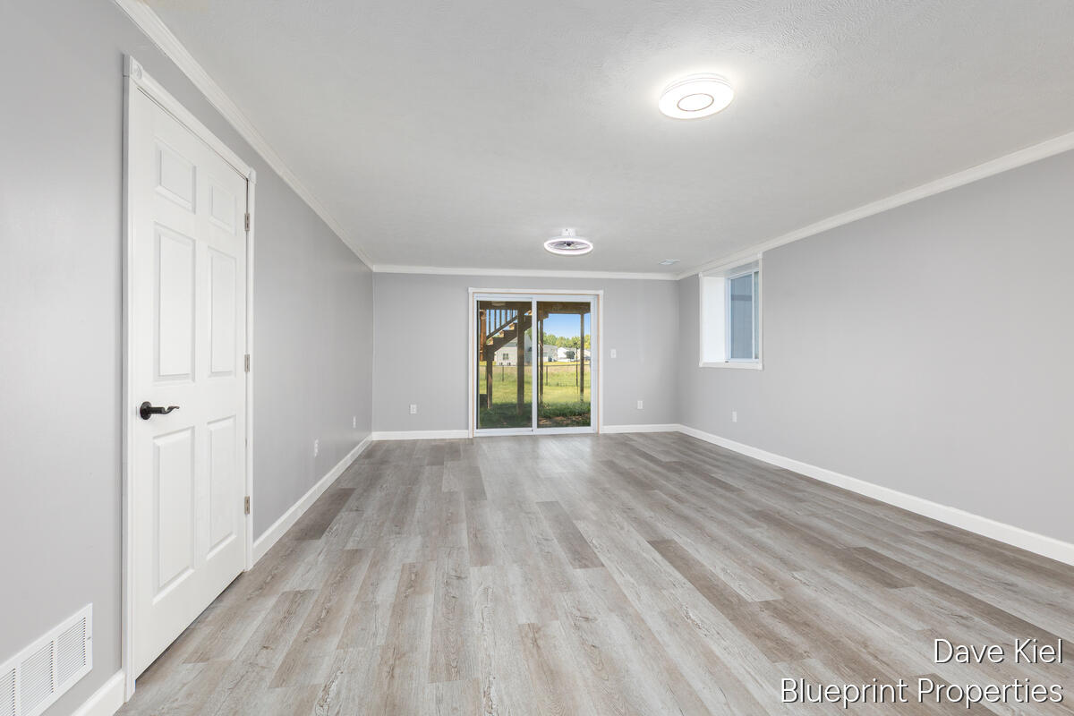 445 Oak View Drive Property Photo 25