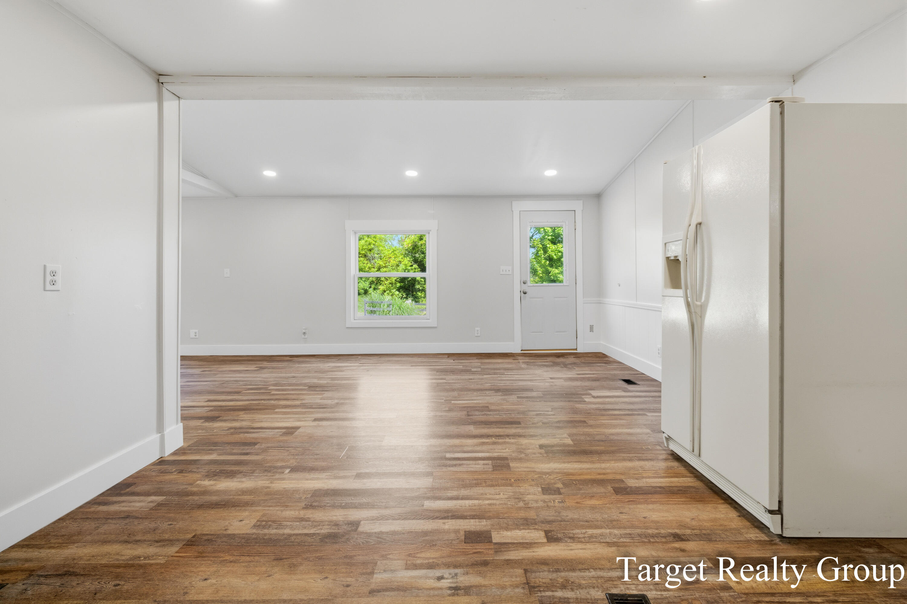 5516 Bartonville Road Property Photo 6