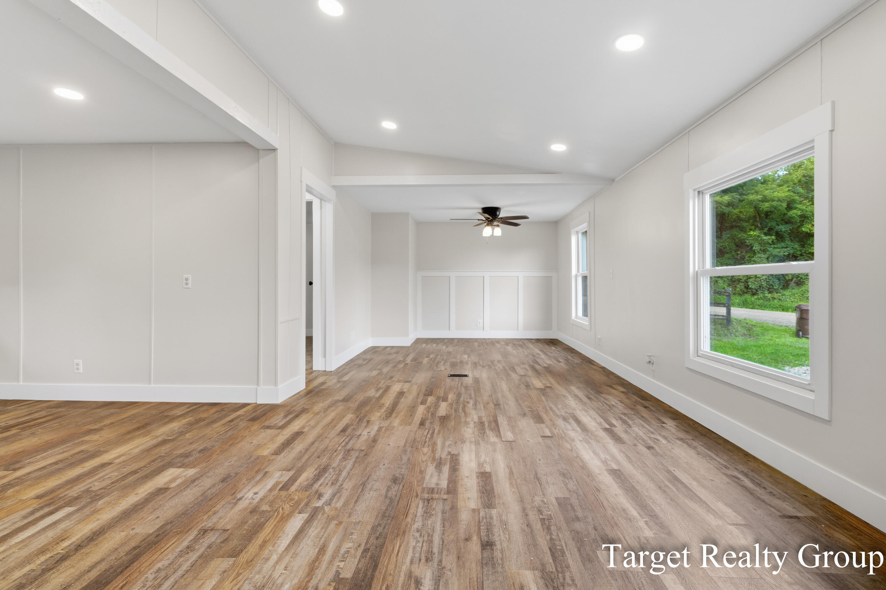 5516 Bartonville Road Property Photo 9
