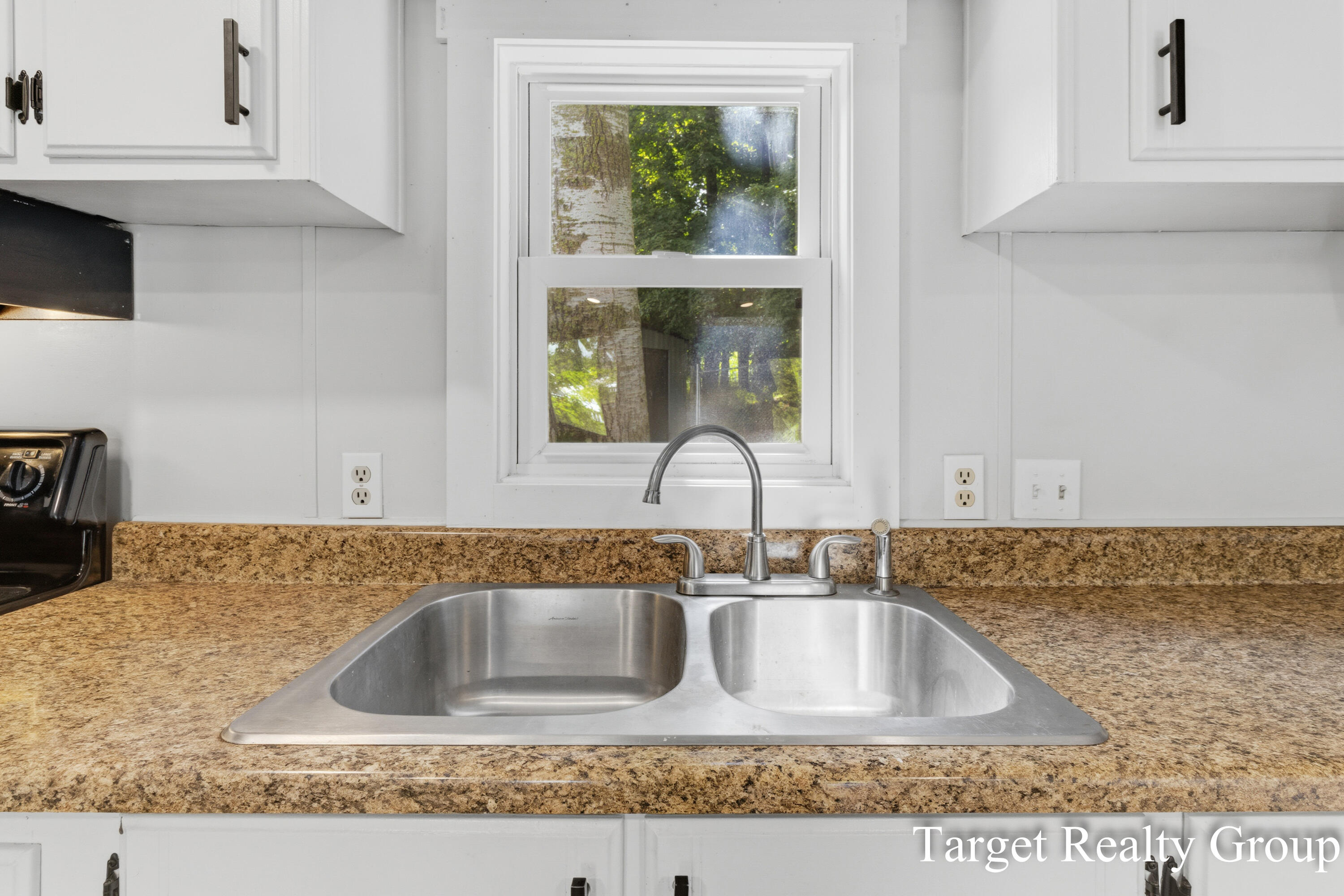 5516 Bartonville Road Property Photo 11