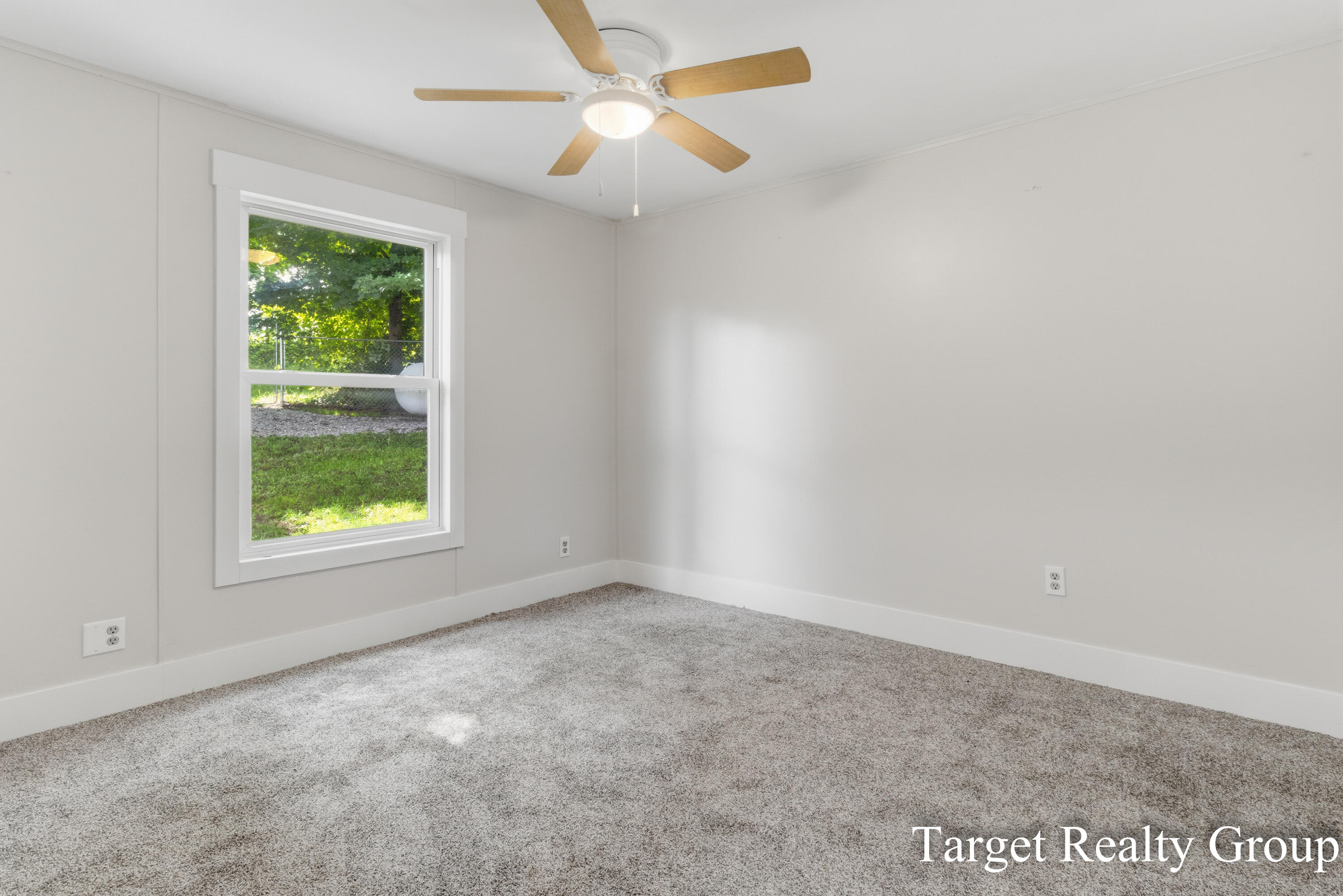5516 Bartonville Road Property Photo 17