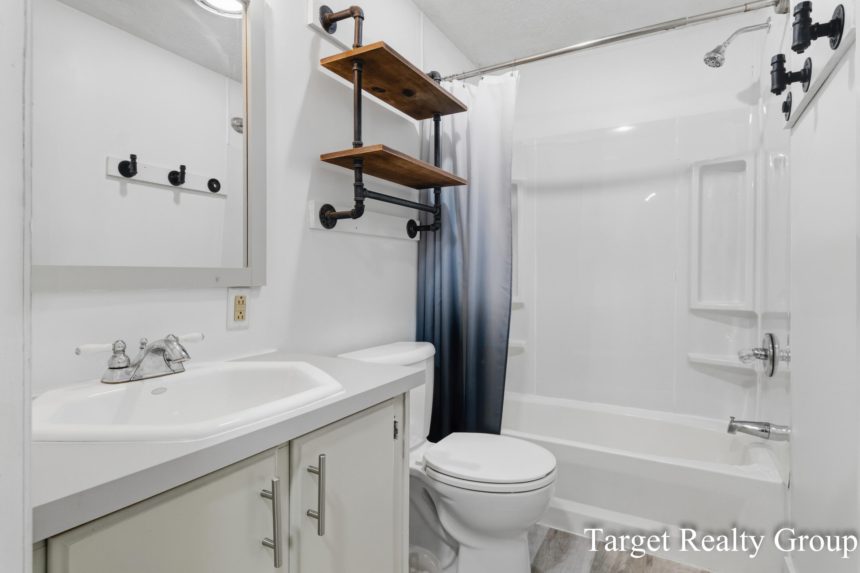 5516 Bartonville Road Property Photo 19