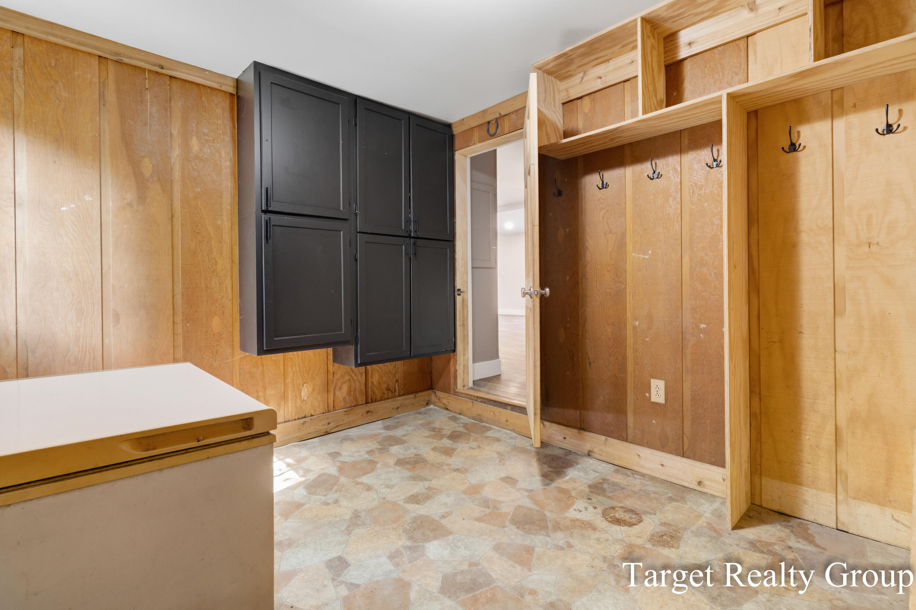 5516 Bartonville Road Property Photo 22