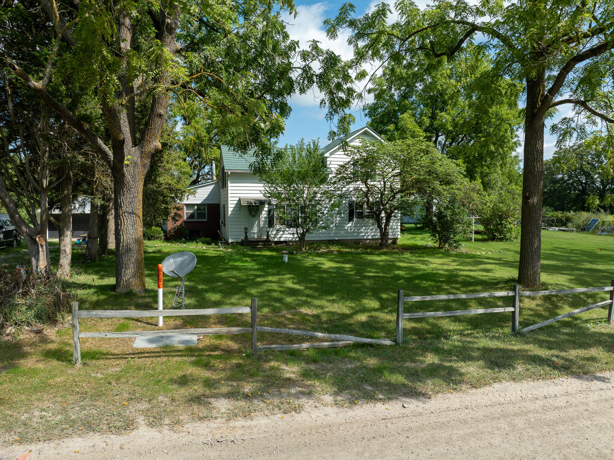 8070 Arkona Road Property Photo 2