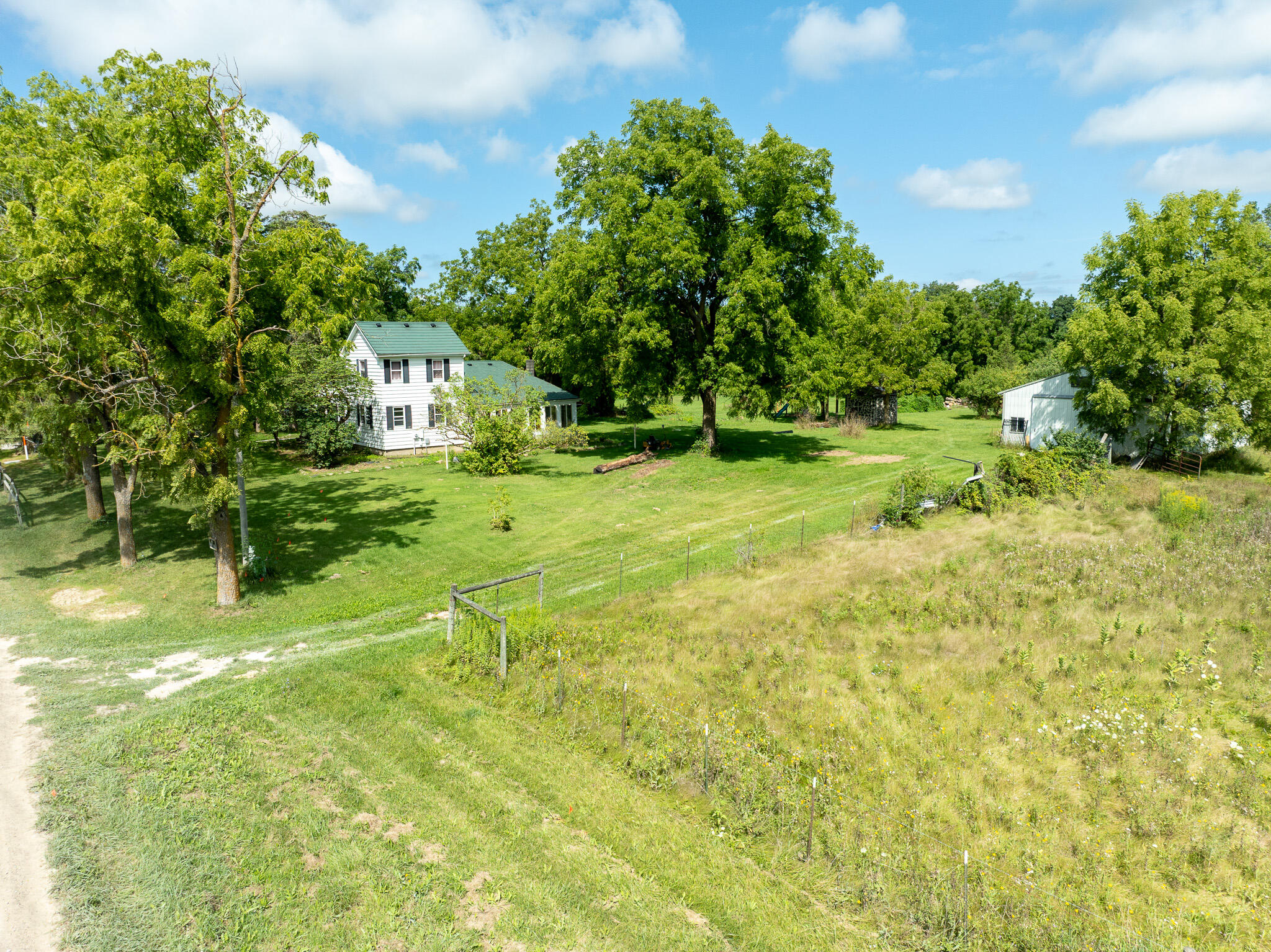8070 Arkona Road Property Photo 4