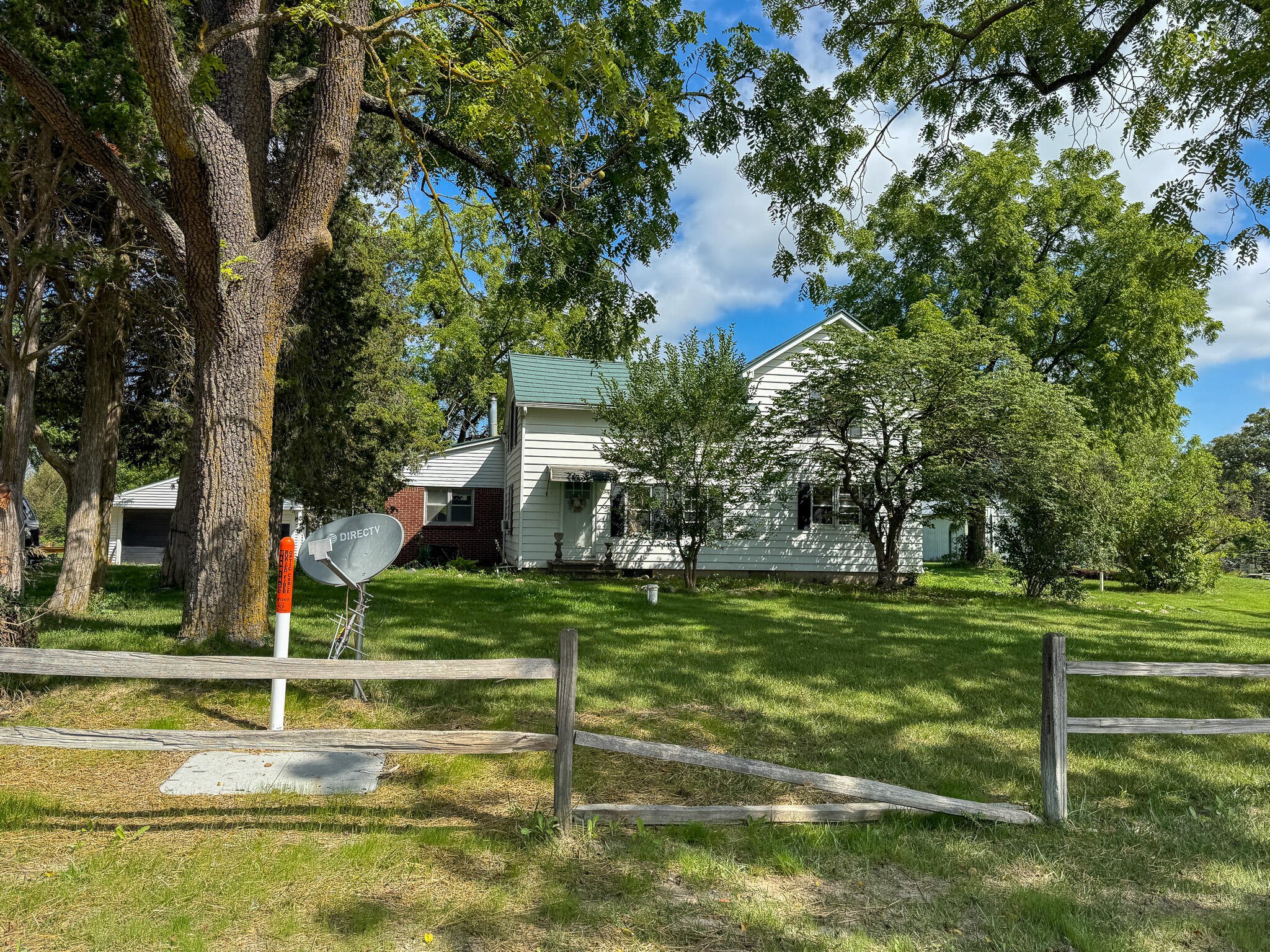 8070 Arkona Road Property Photo 6