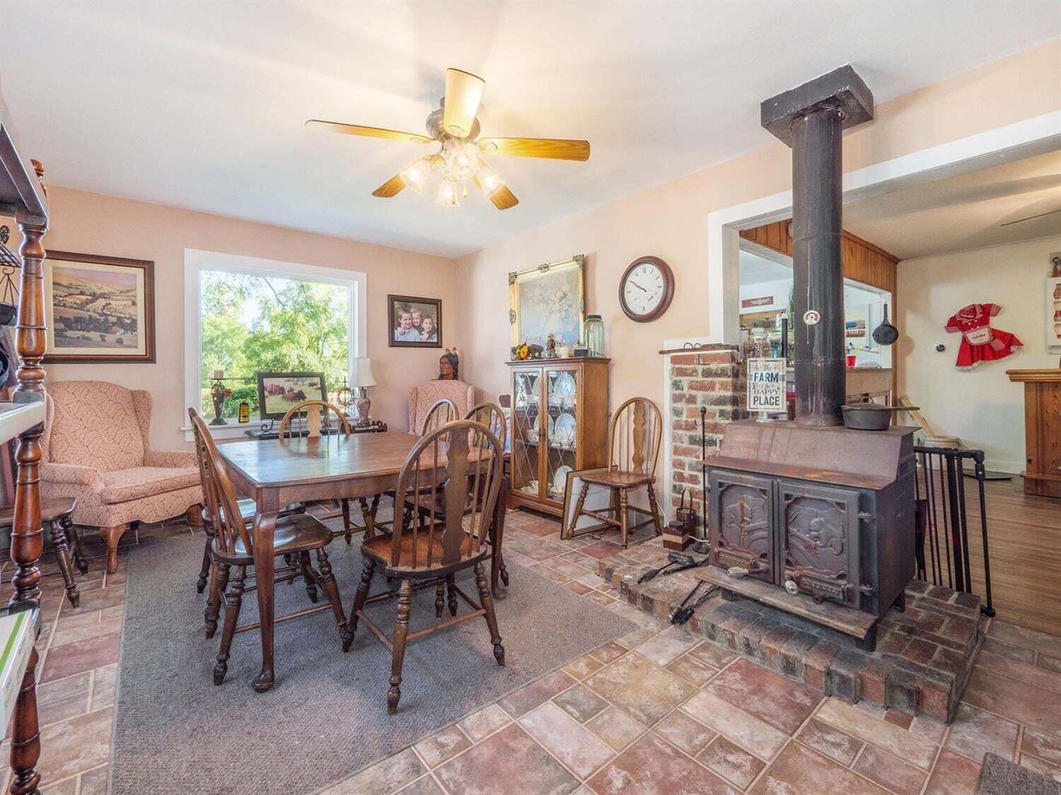 8070 Arkona Road Property Photo 7