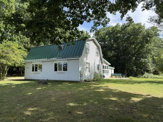 9751 W Howard City-edmore Property Photo 1