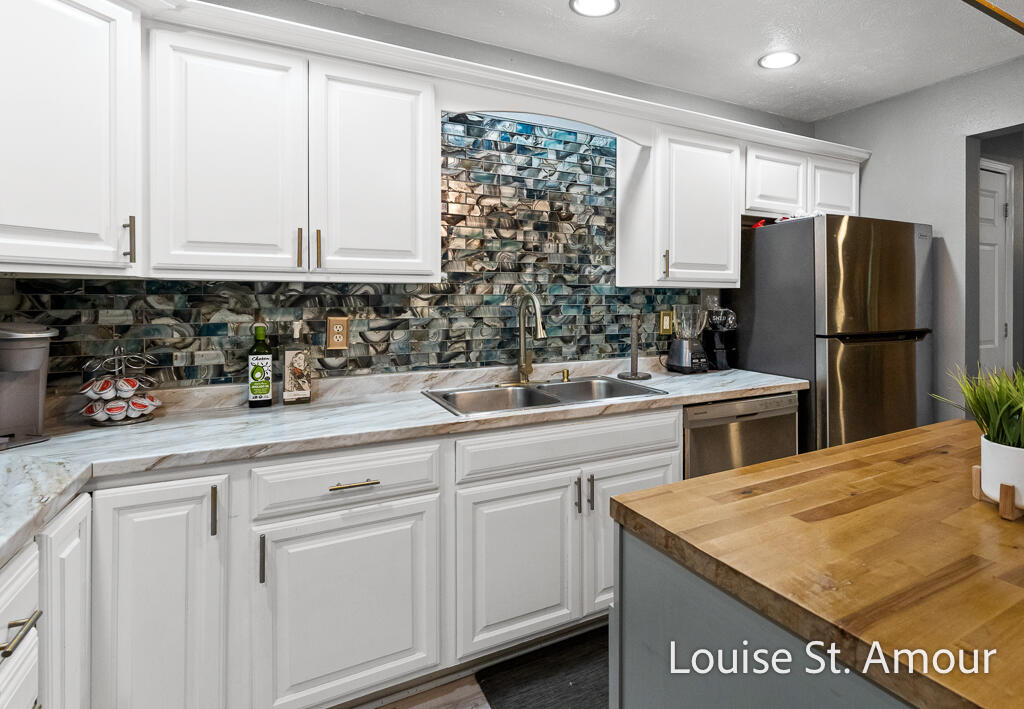 756 Washington Avenue A & B Property Photo 19