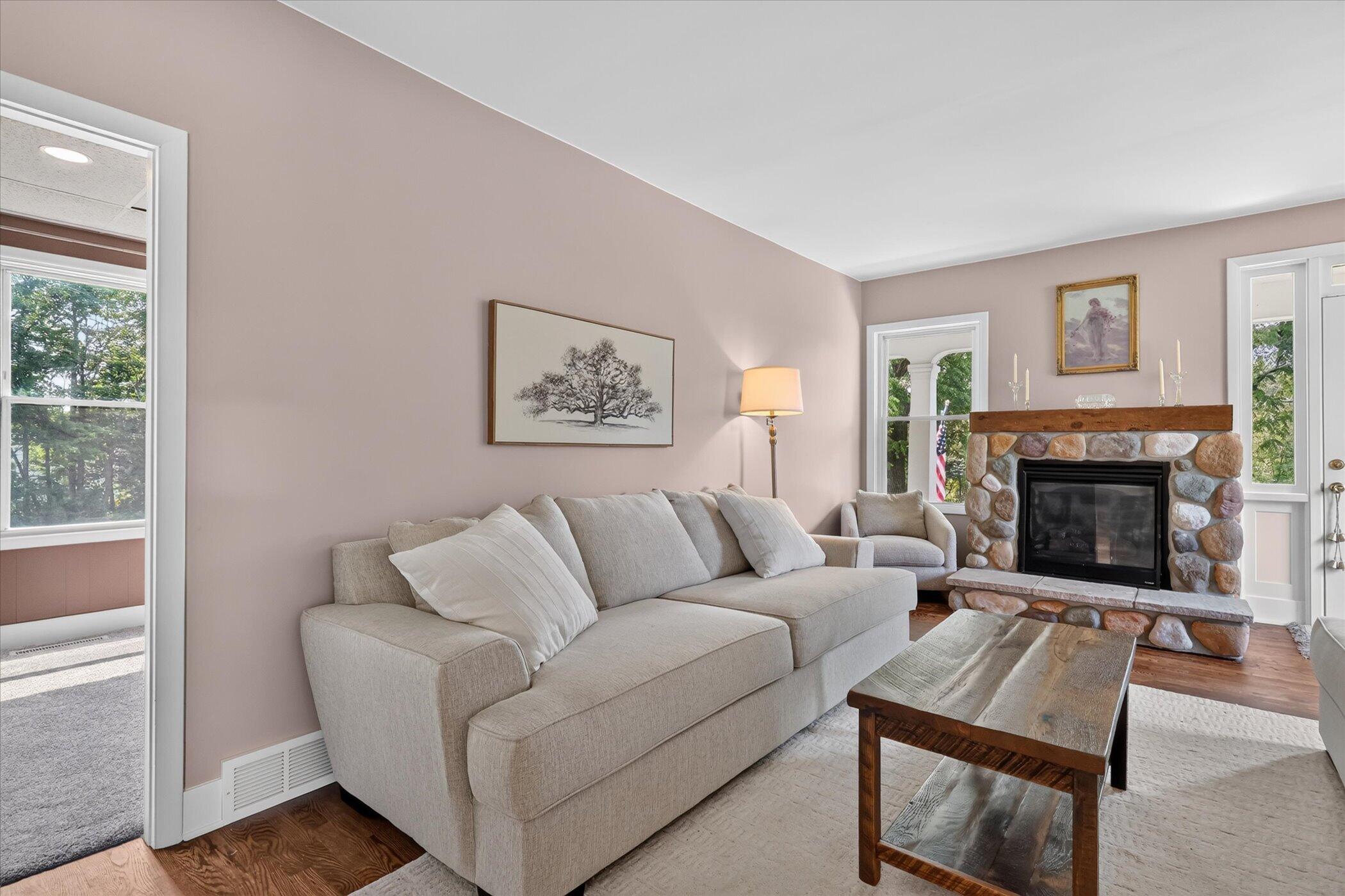 6816 Division Avenue N Property Photo 7