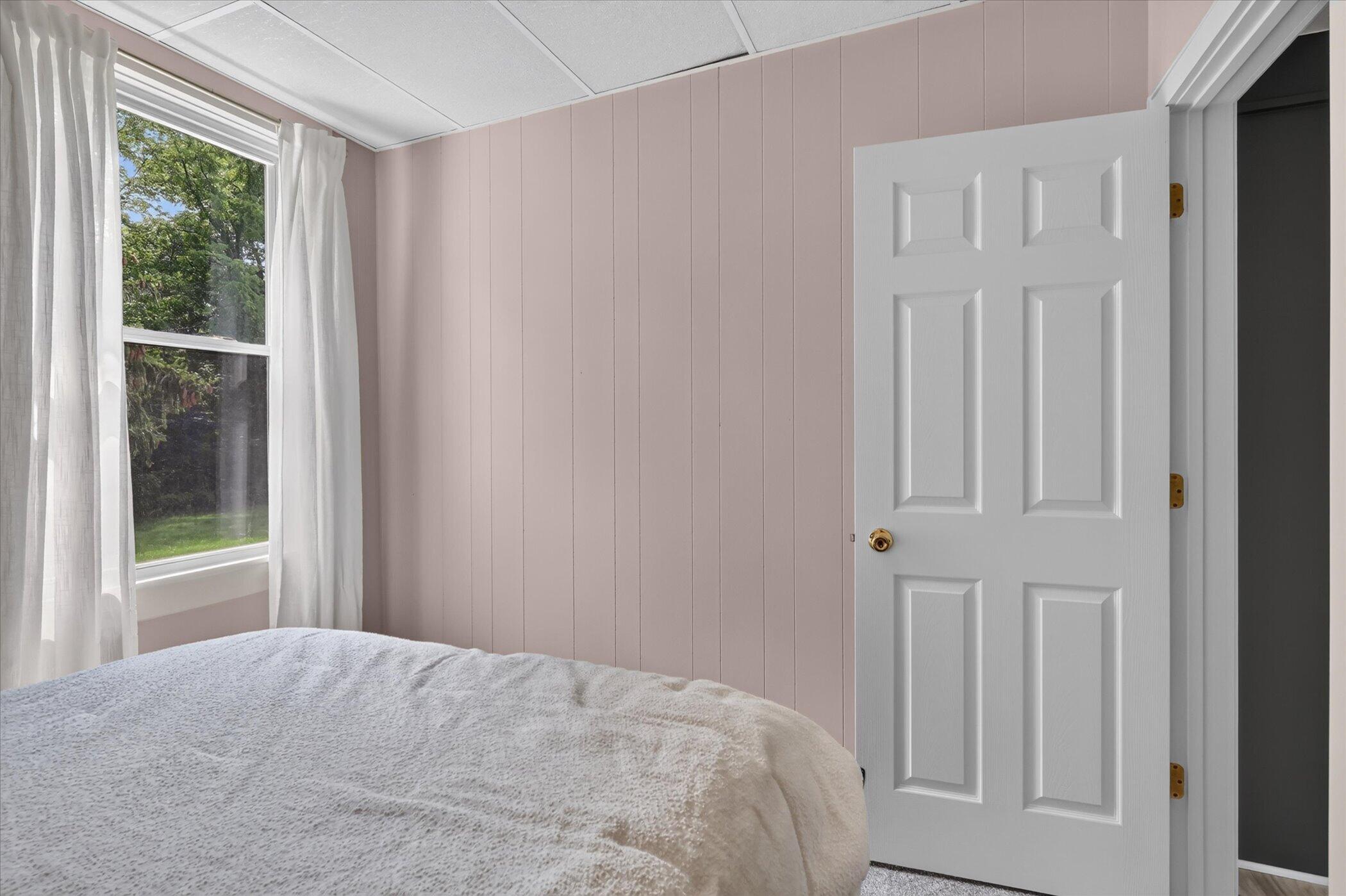 6816 Division Avenue N Property Photo 28