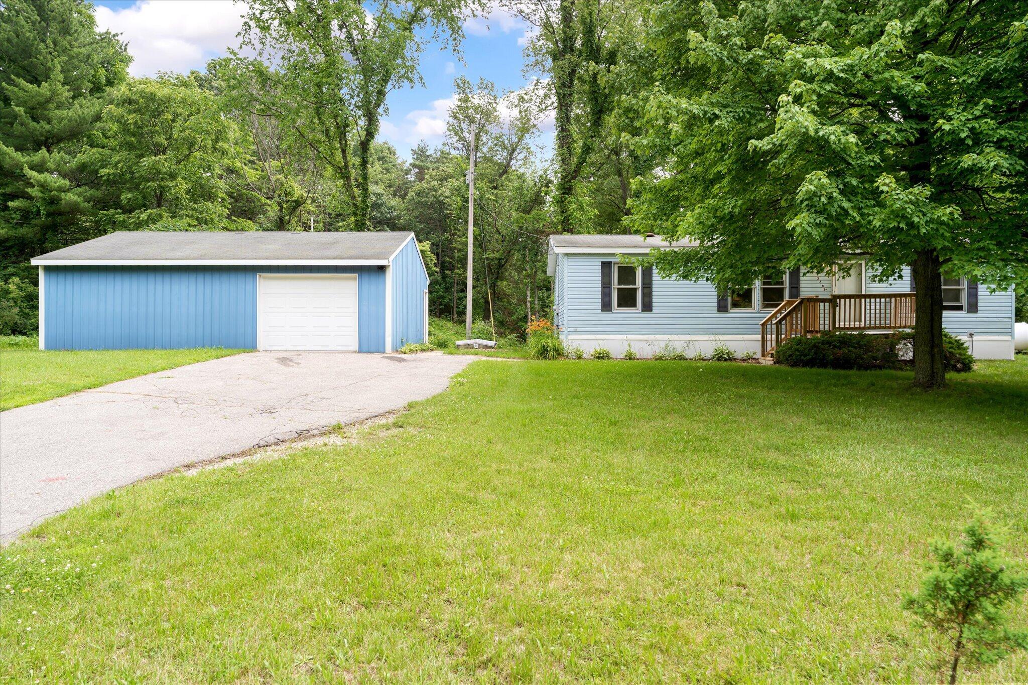 3663 S M-43 Highway Property Photo 1
