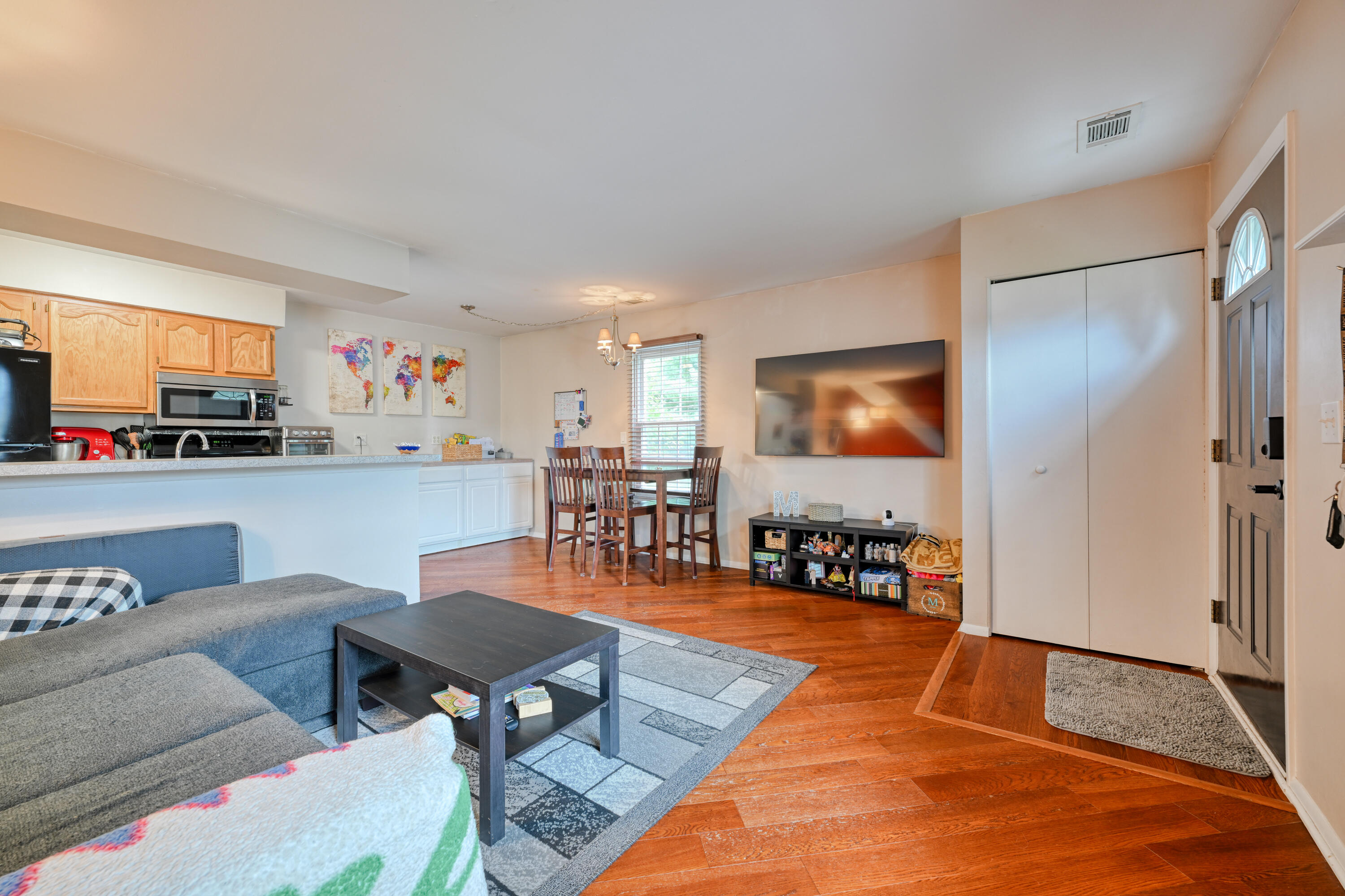 1437 Wingate Boulevard Property Photo 6