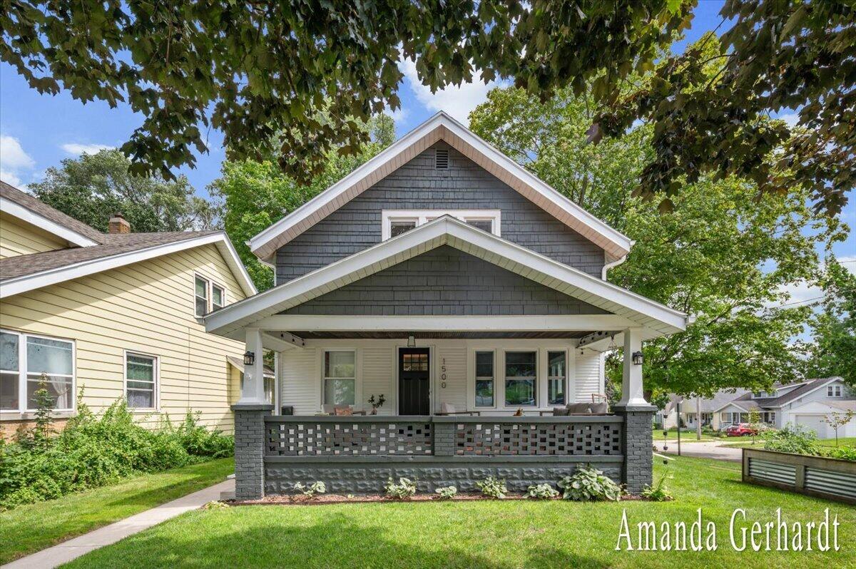 1500 Powers Avenue Nw Property Photo 1