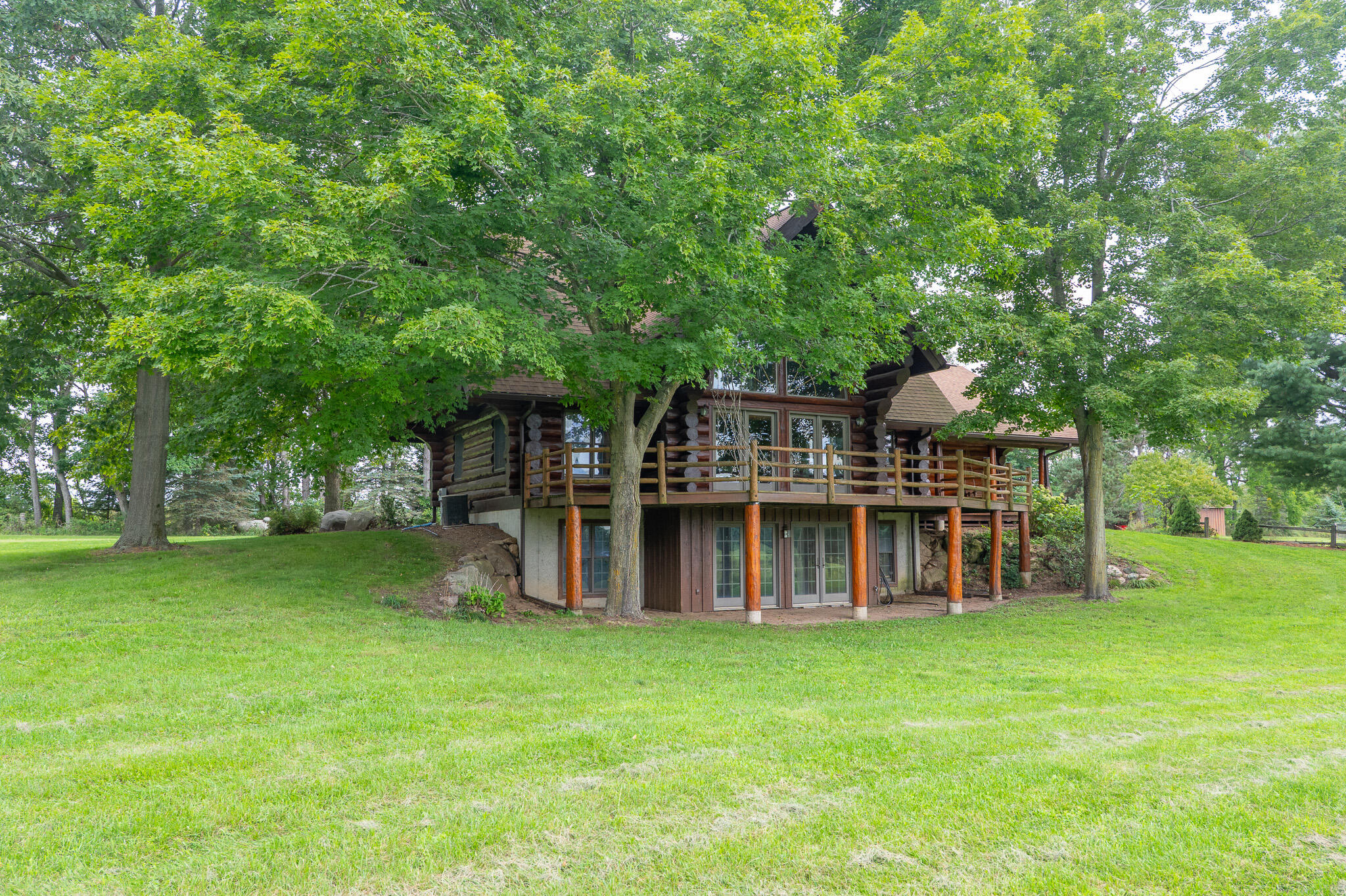 12680 Day Road Property Photo 2