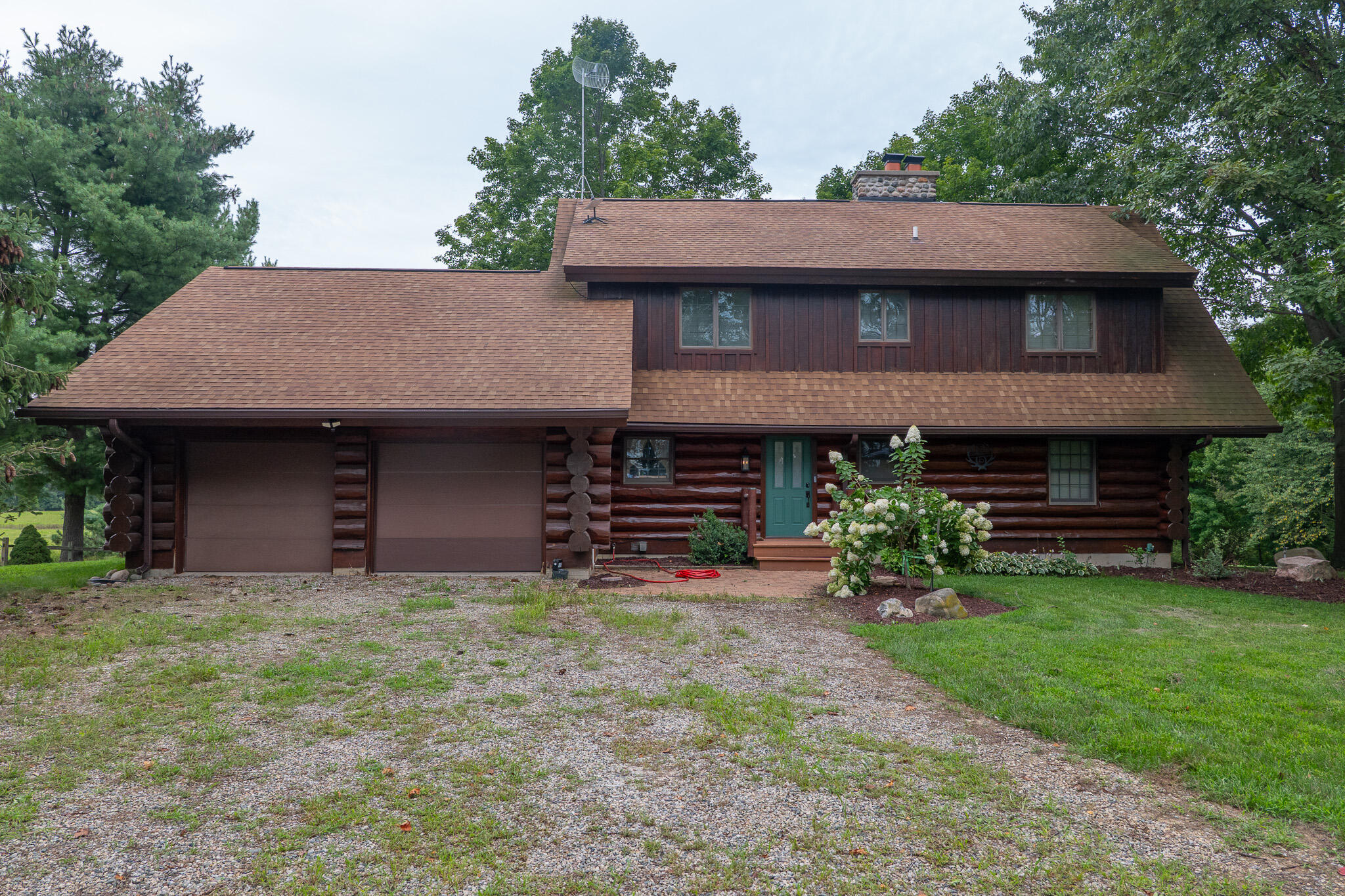 12680 Day Road Property Photo 6